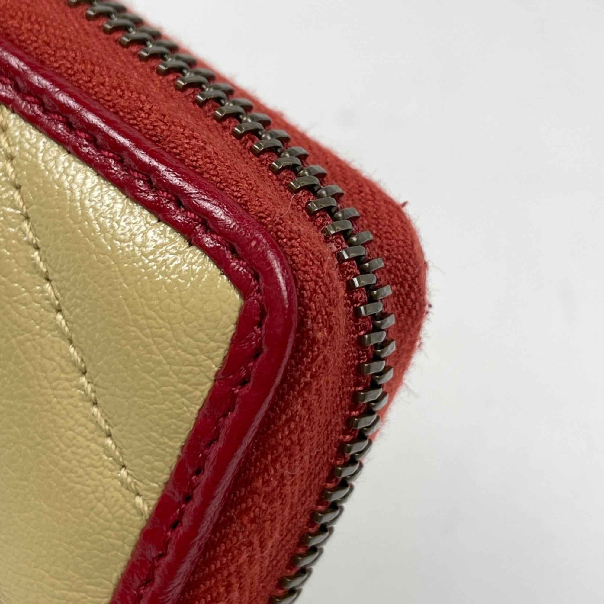 Gucci Multi-Color Red Color Leather Long Wallet (Bi-Fold) (Pre-Owned)