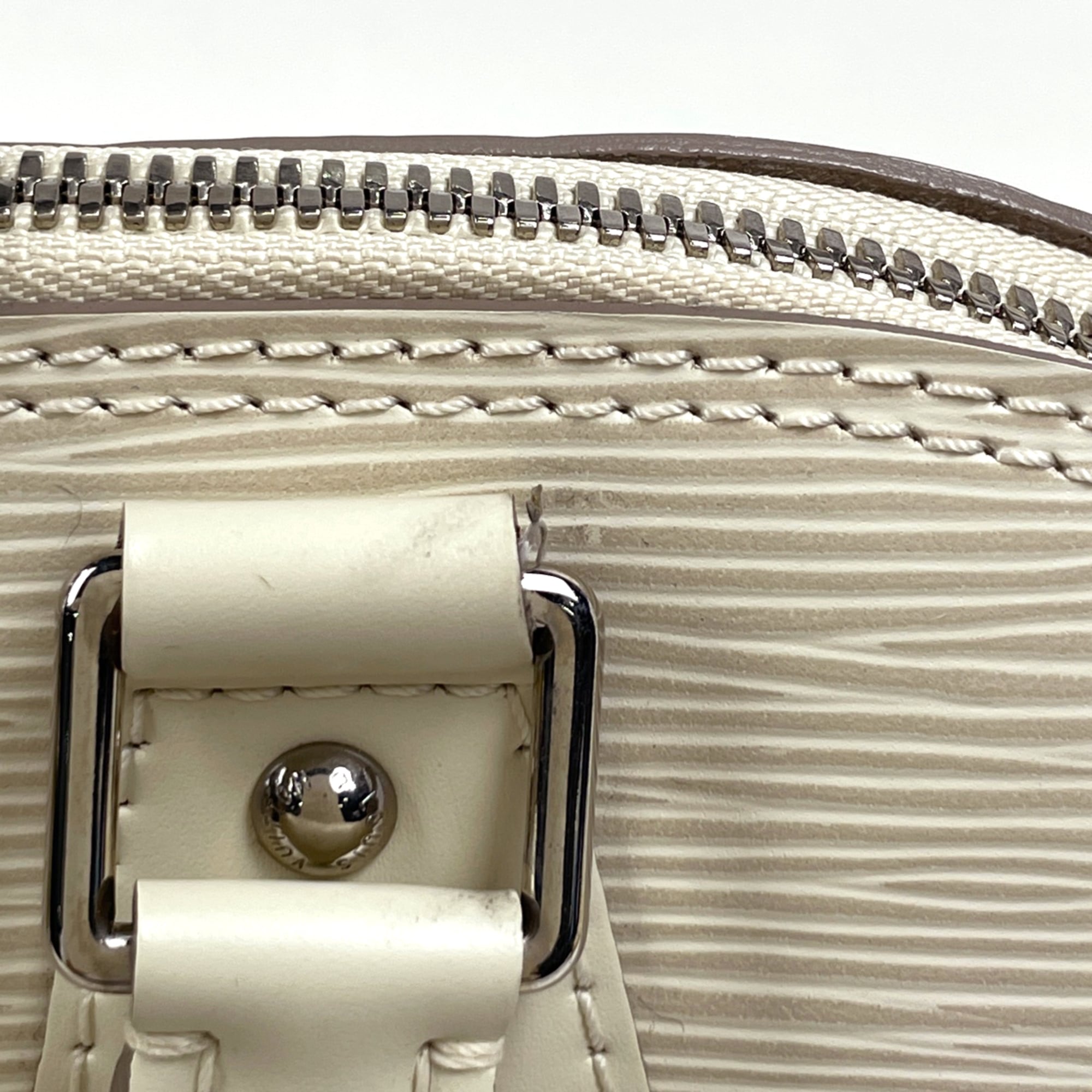 Louis Vuitton Epi Lv Off White Epi Leather Handbag Shoulder Bag (Pre-Owned)