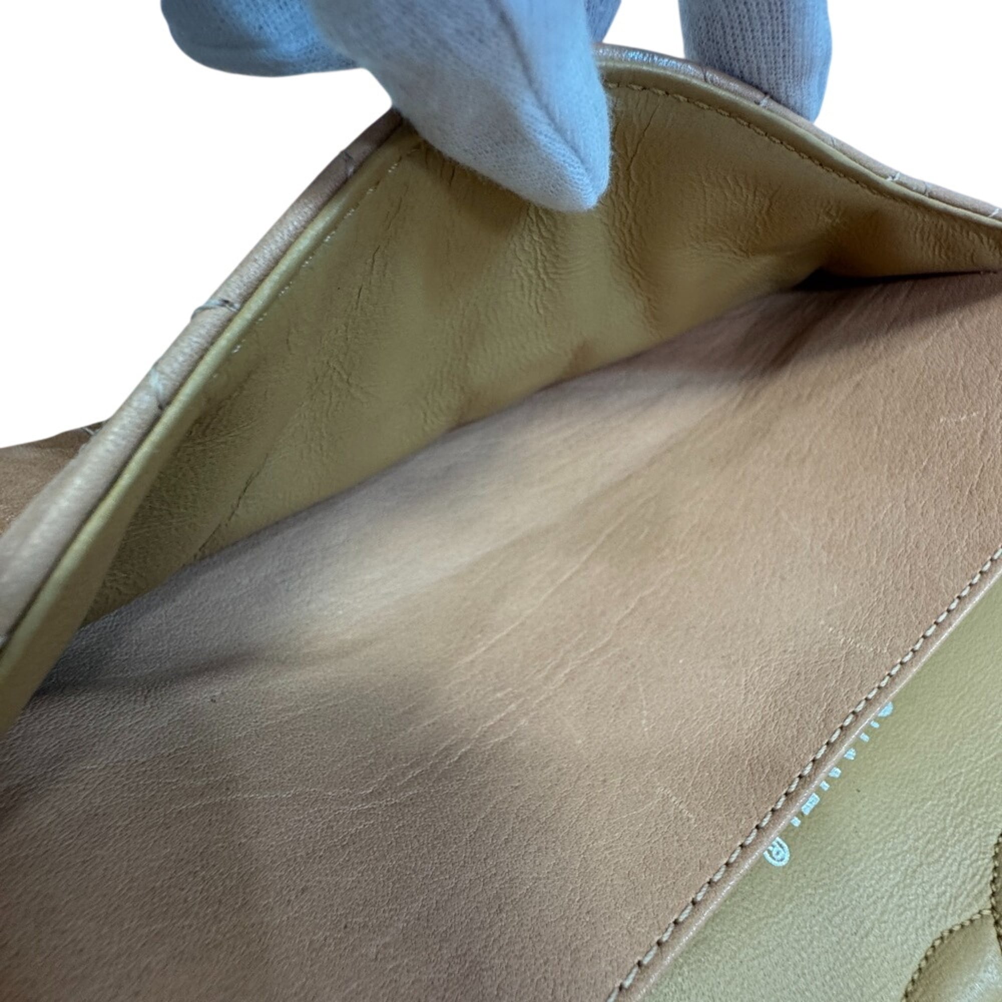Chanel Matelasse Beige Leather Shoulder Bag (Pre-Owned)
