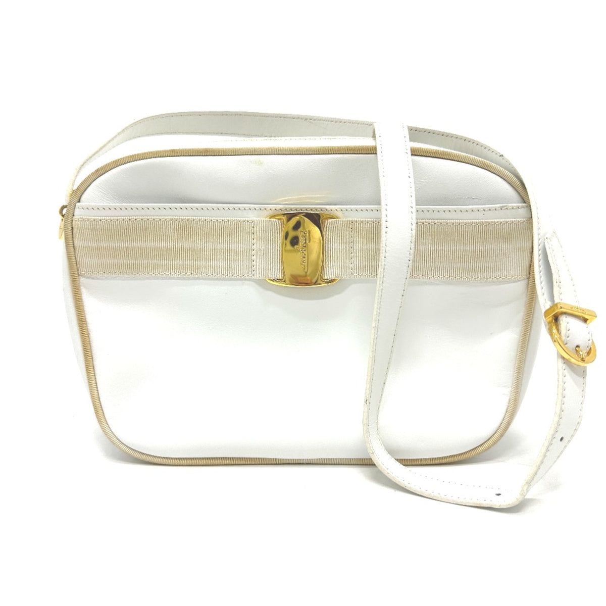 Salvatore Ferragamo White Leather Shoulder Bag (Pre-Owned)