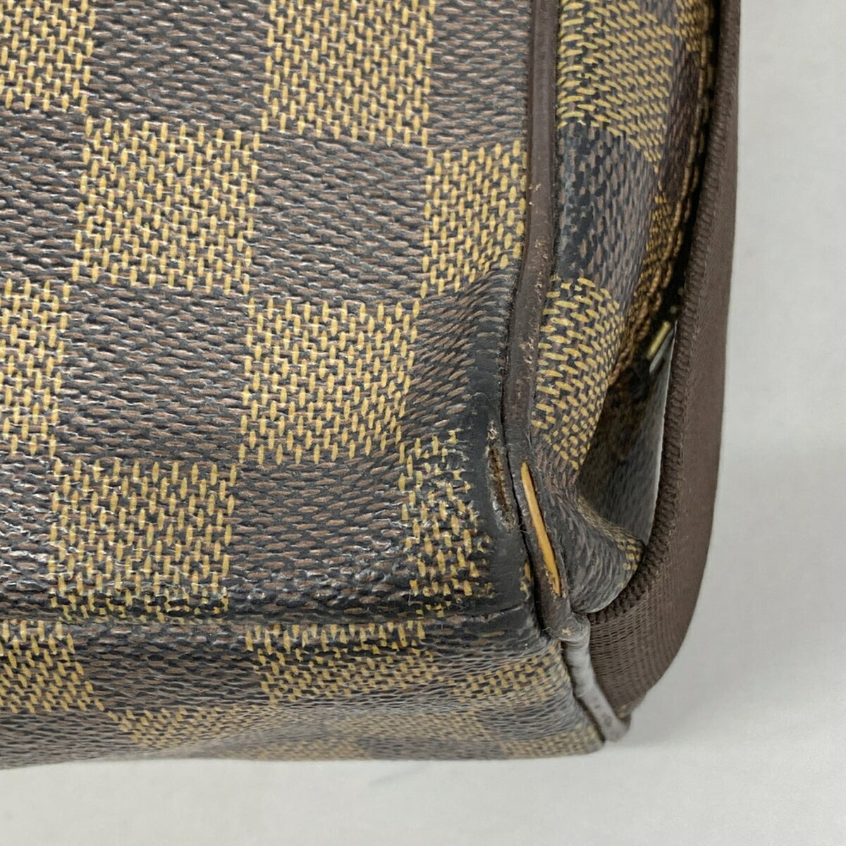 Louis Vuitton Ebene Shoulder Bag (Pre-Owned)