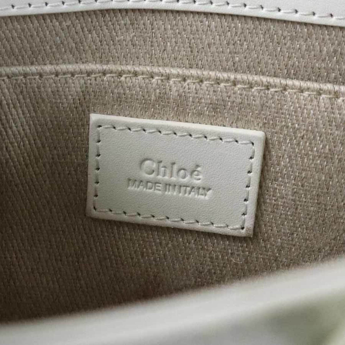 Chloé White Leather Shoulder Bag (Pre-Owned)