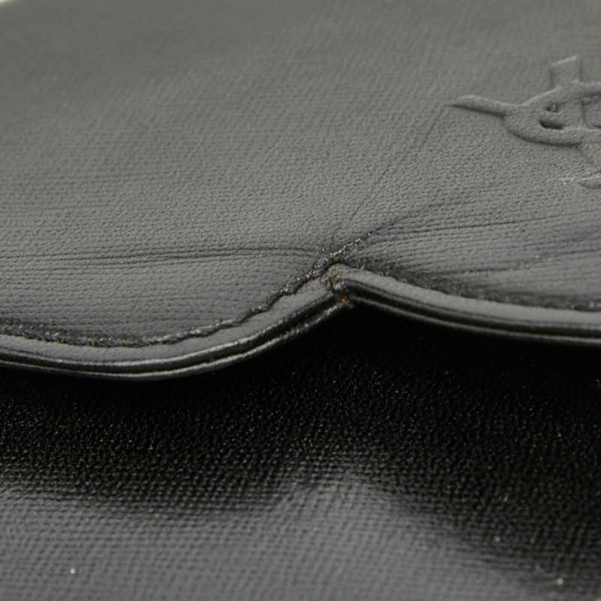 Saint Laurent Black Leather Shoulder Bag (Pre-Owned)