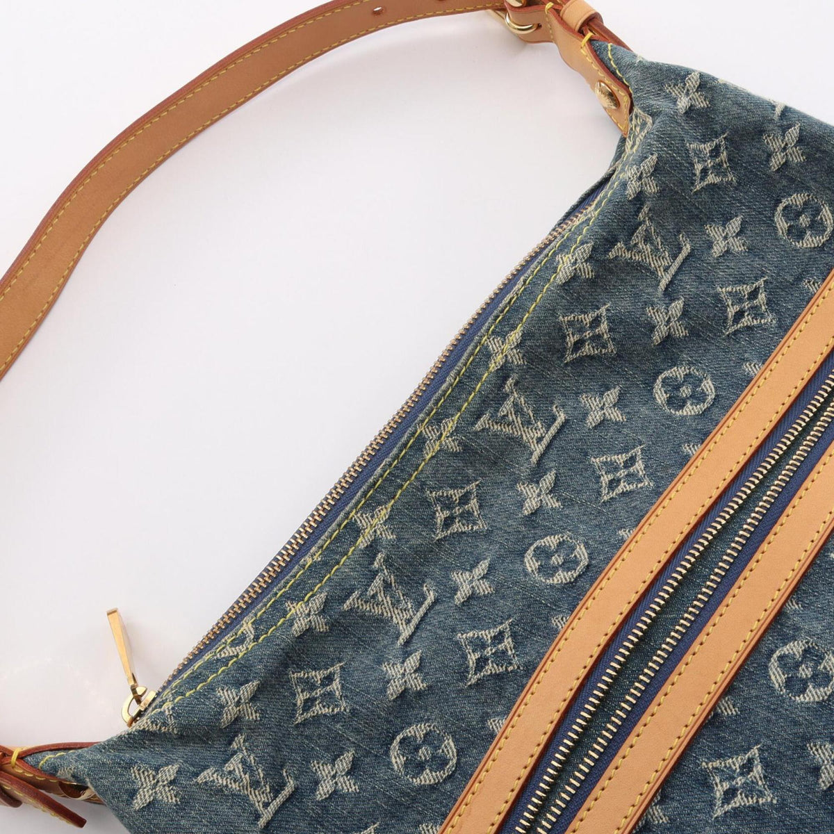Louis Vuitton Blue Monogram Denim Handbag Shoulder Bag (Pre-Owned)