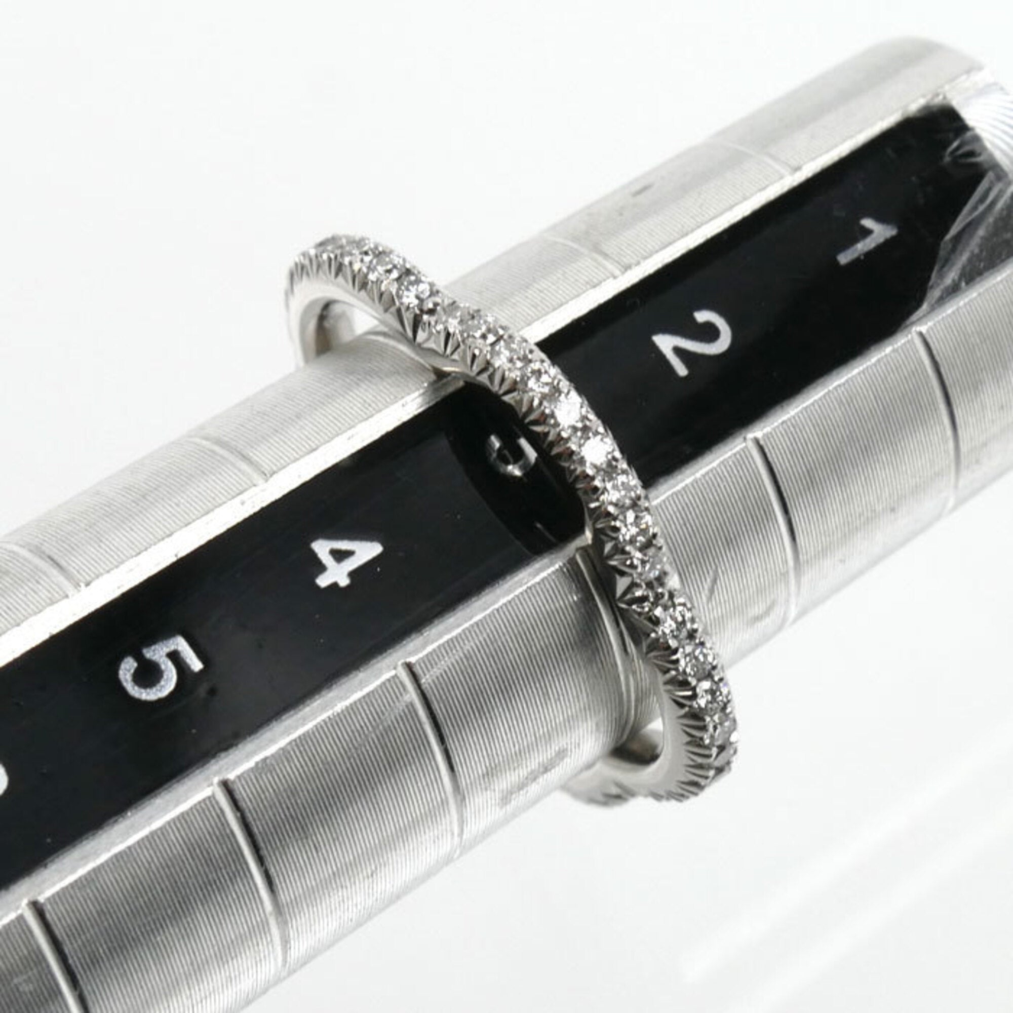 Chanel White Gold (18K) Band Ring (Pre-Owned)