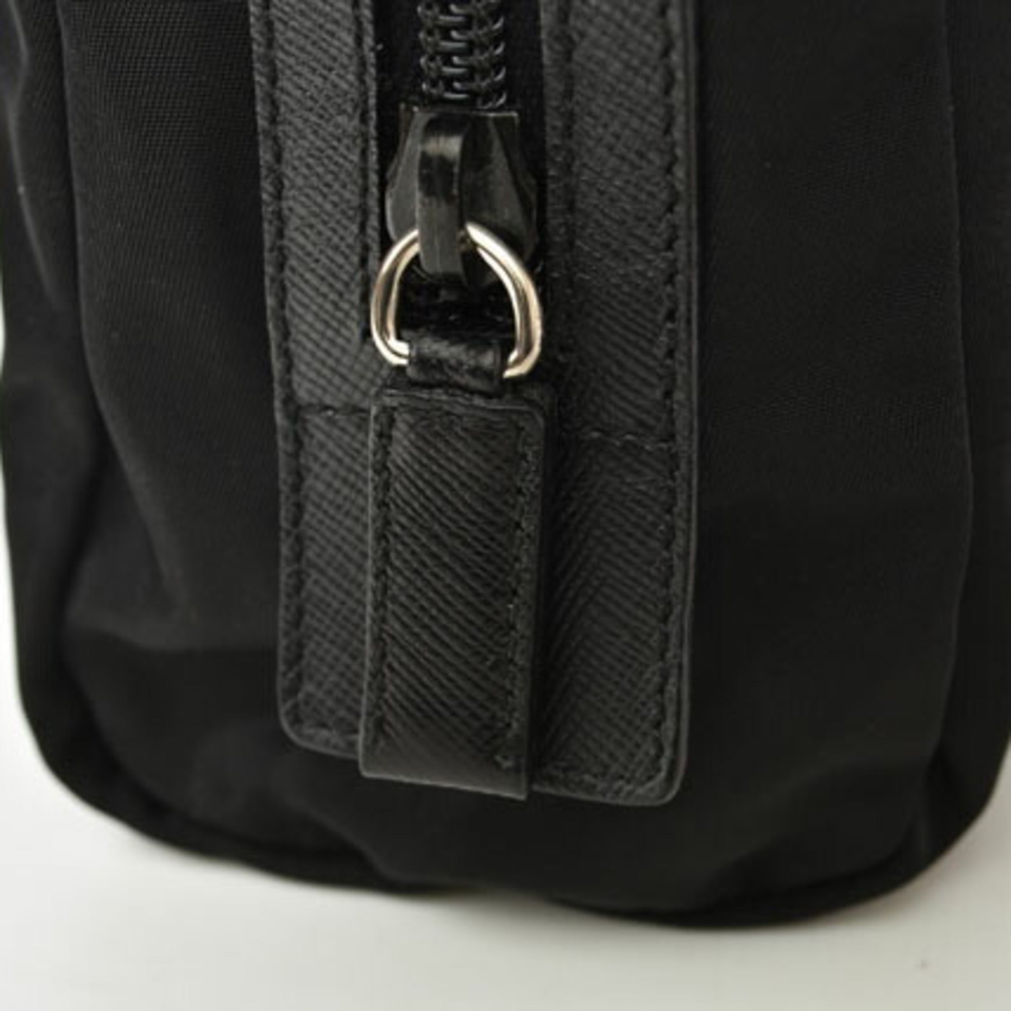 Prada Black Vela Nylon Pouch (Pre-Owned)