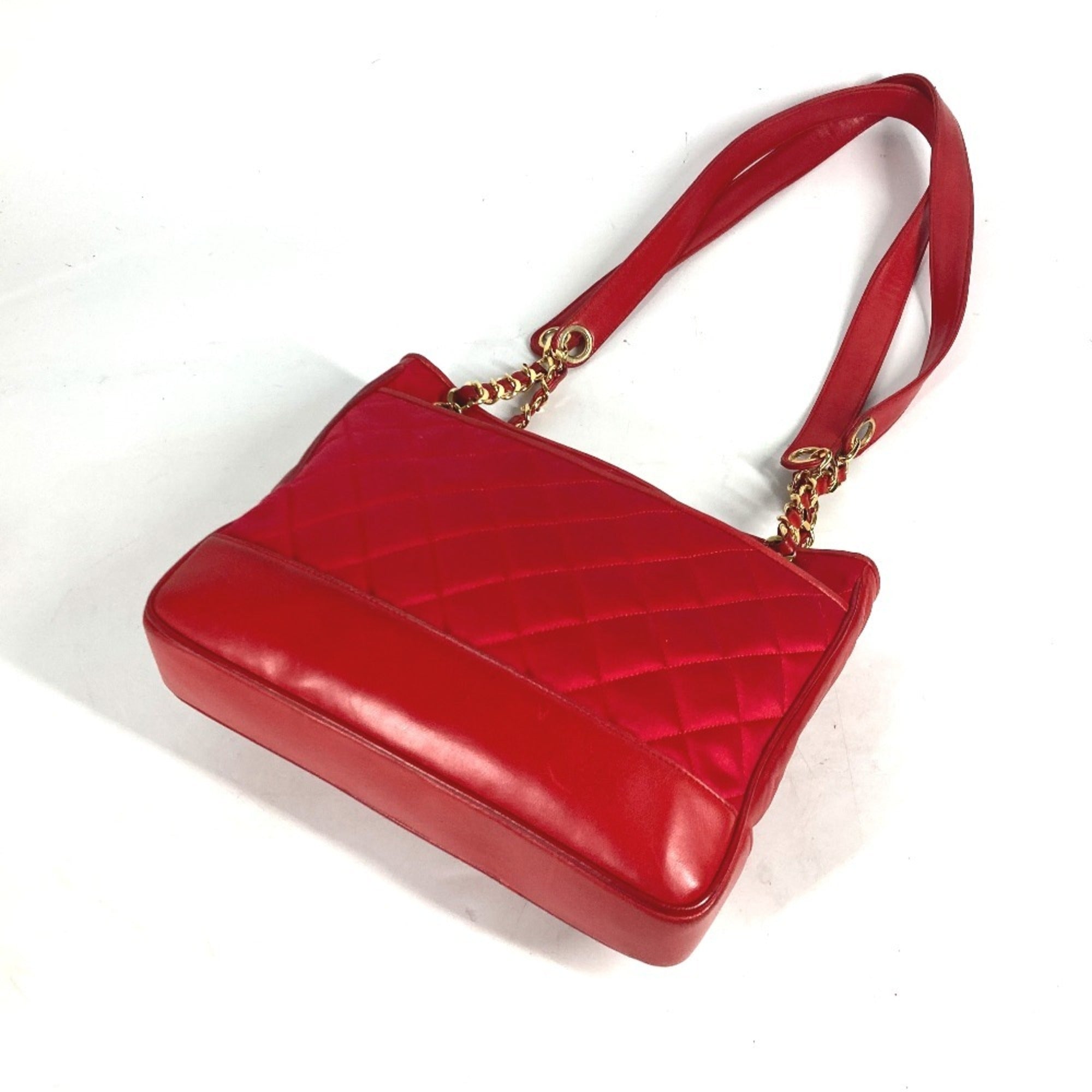 Chanel Red Color Satin Leather Shoulder Bag Tote Bag (Pre-Owned)