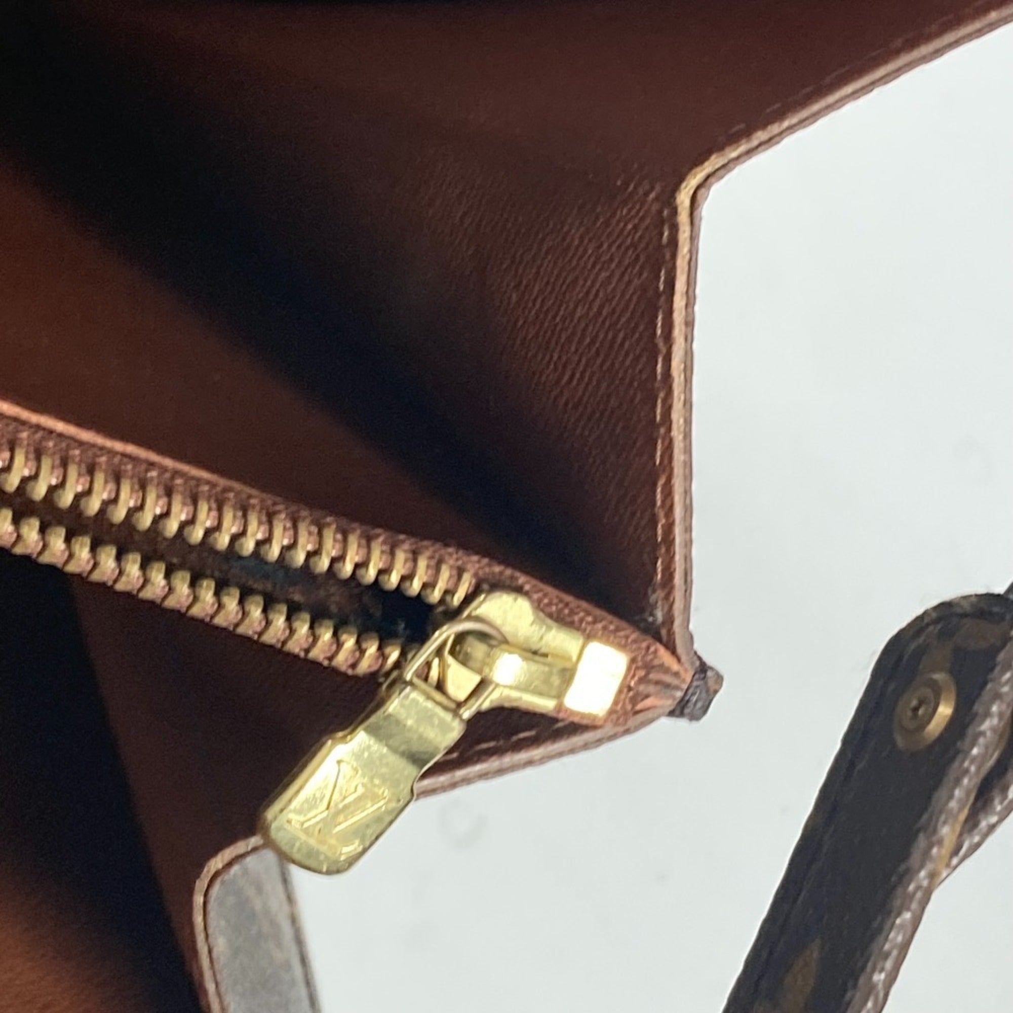 Louis Vuitton Brown Monogram Monogram Briefcase (Pre-Owned)