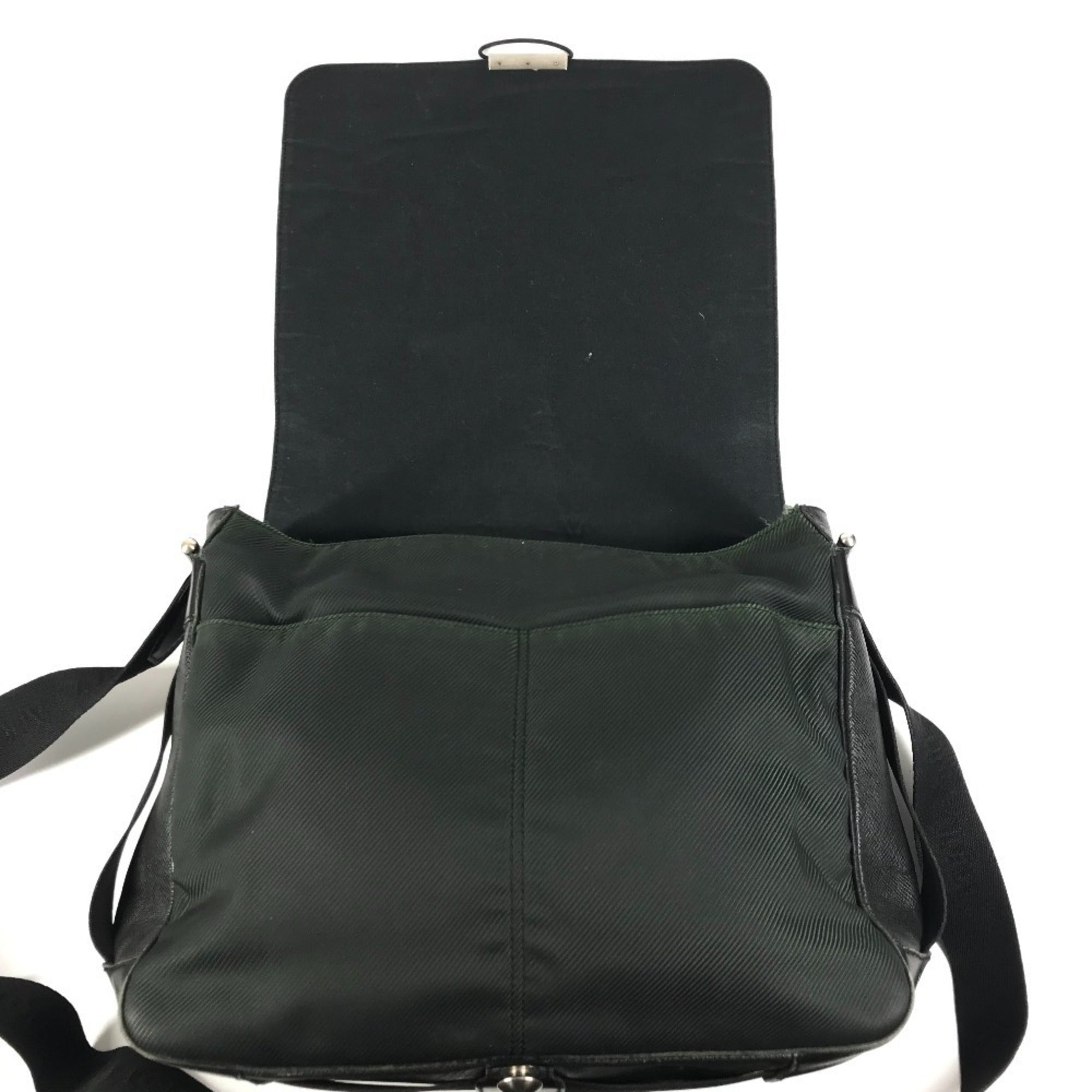 Louis Vuitton Black Noir Taiga Leather Nylon Canvas Leather Messenger Bag Shoulder Bag (Pre-Owned)