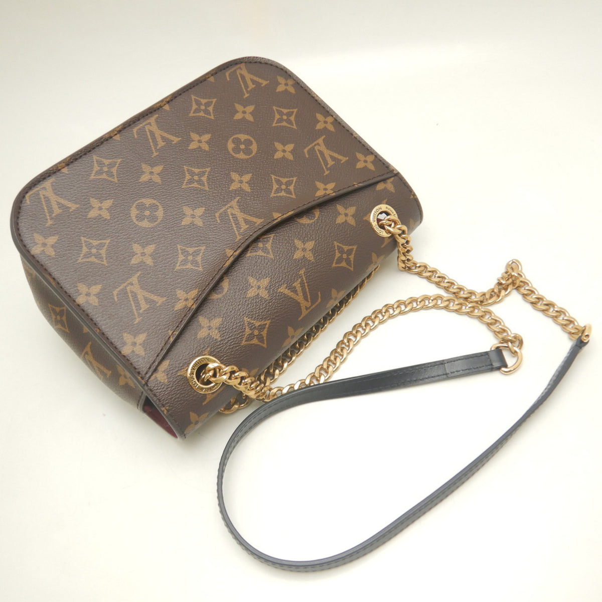 Louis Vuitton Brown Monogram Monogram Shoulder Bag (Pre-Owned)