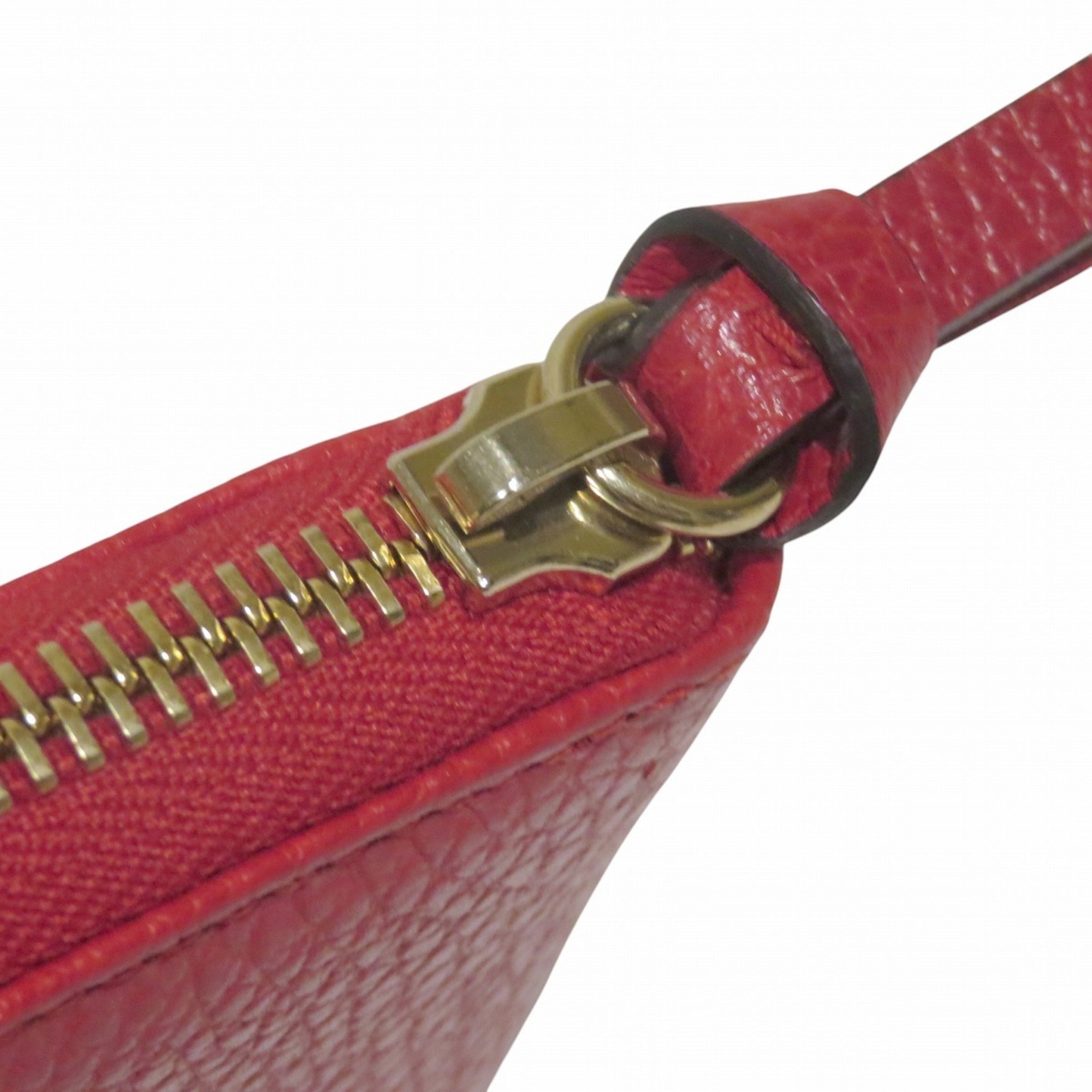 Gucci Red Color Leather Coin Purse/Coin Case (Pre-Owned)