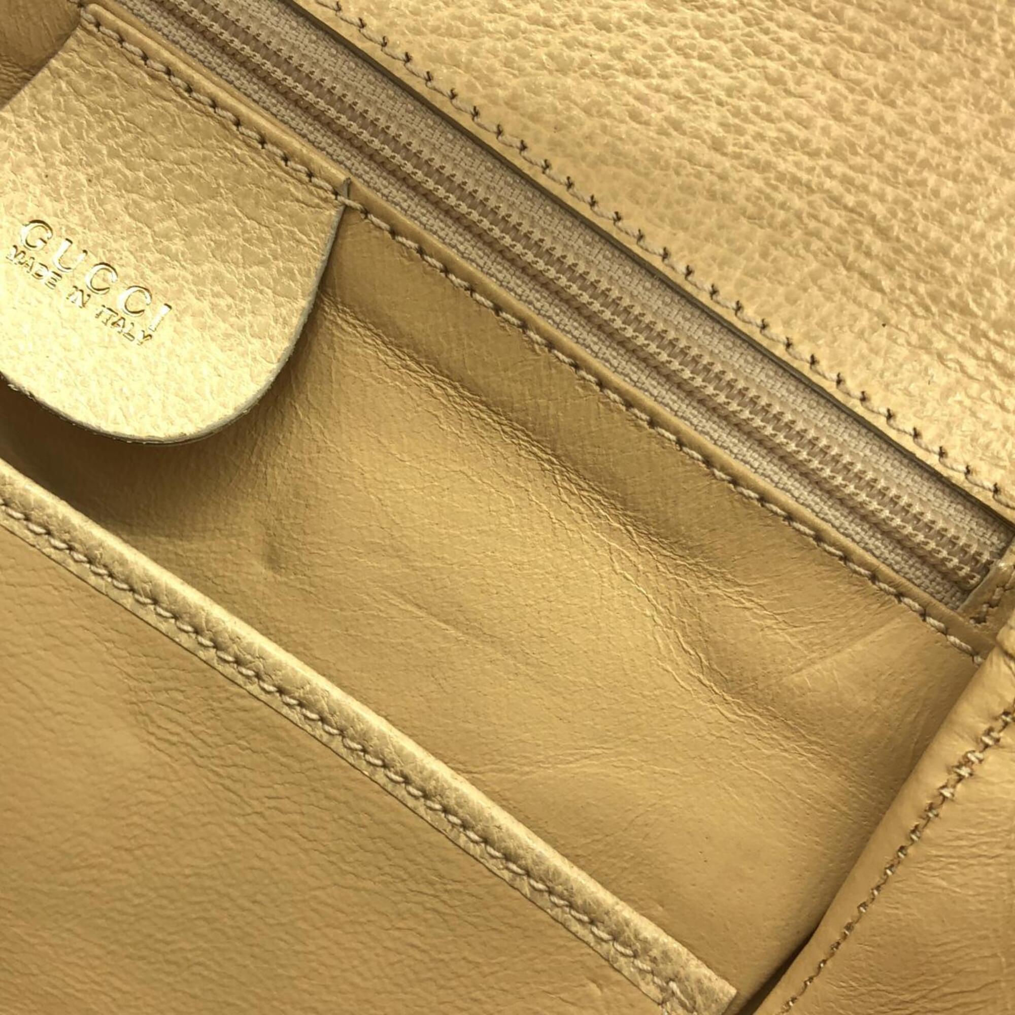 Gucci Ivory Leather Handbag (Pre-Owned)