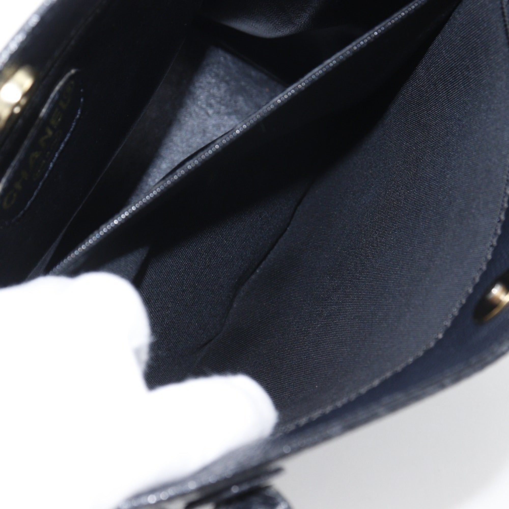Chanel Black Grained Calfskin Tote Bag (Pre-Owned)