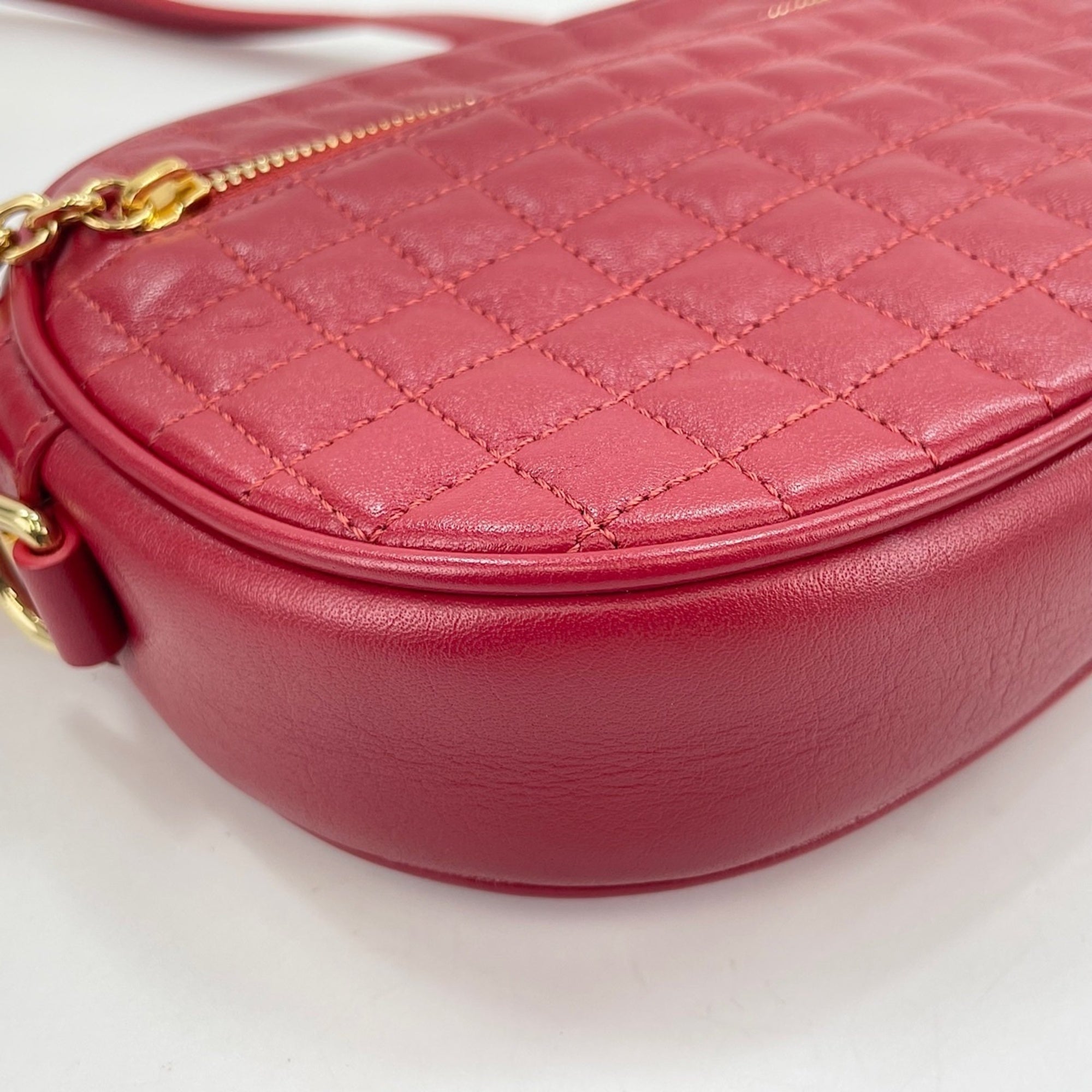 Celine Red Color Shoulder Bag (Pre-Owned)
