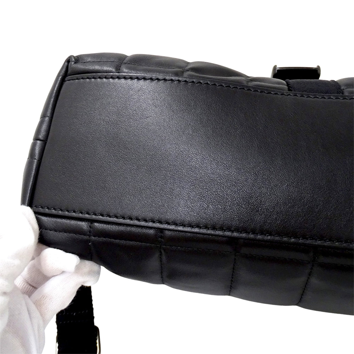 Dunhill Black Leather Handbag Shoulder Bag (Pre-Owned)