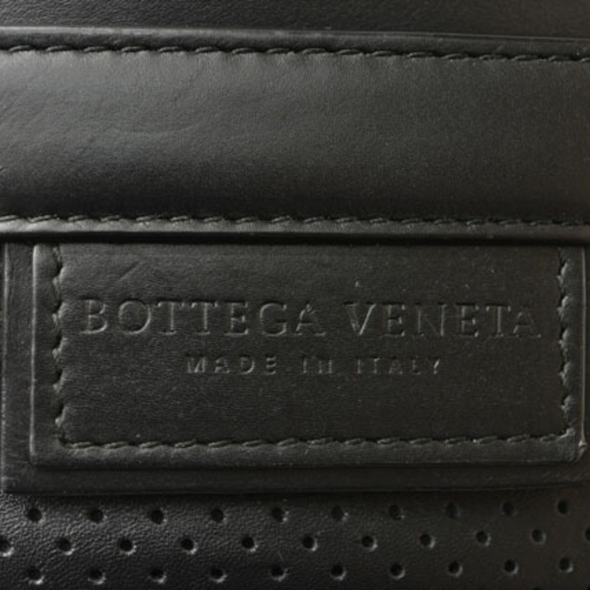 Bottega Veneta Black Leather Pouch Shoulder Bag (Pre-Owned)