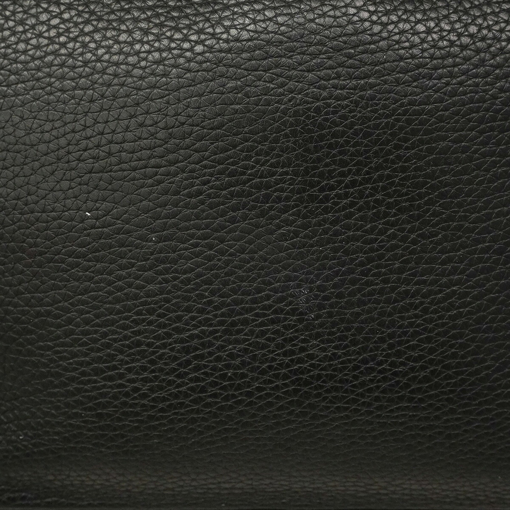 Louis Vuitton Noir Handbag (Pre-Owned)