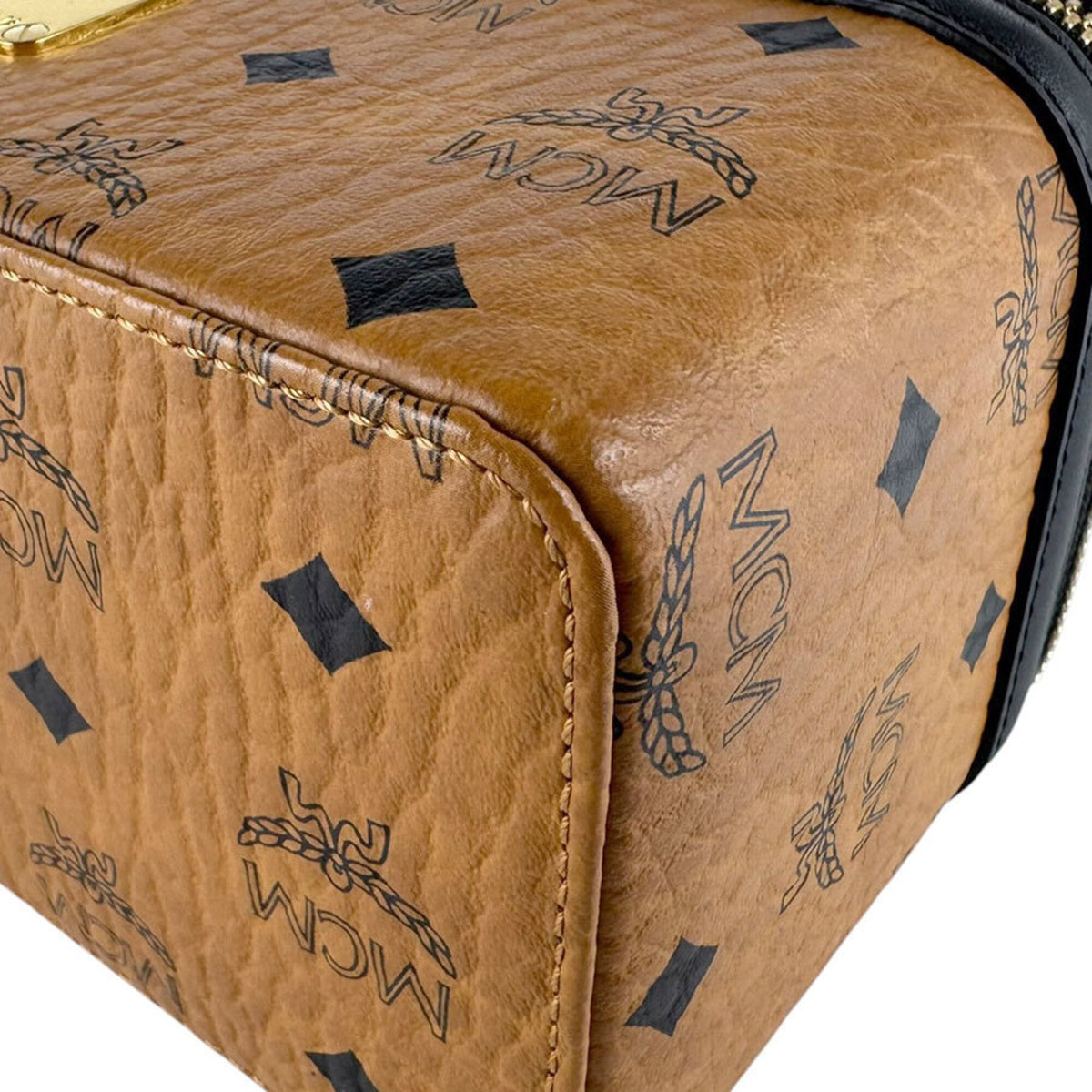 Mcm Black Brown Leather Shoulder Bag (Pre-Owned)