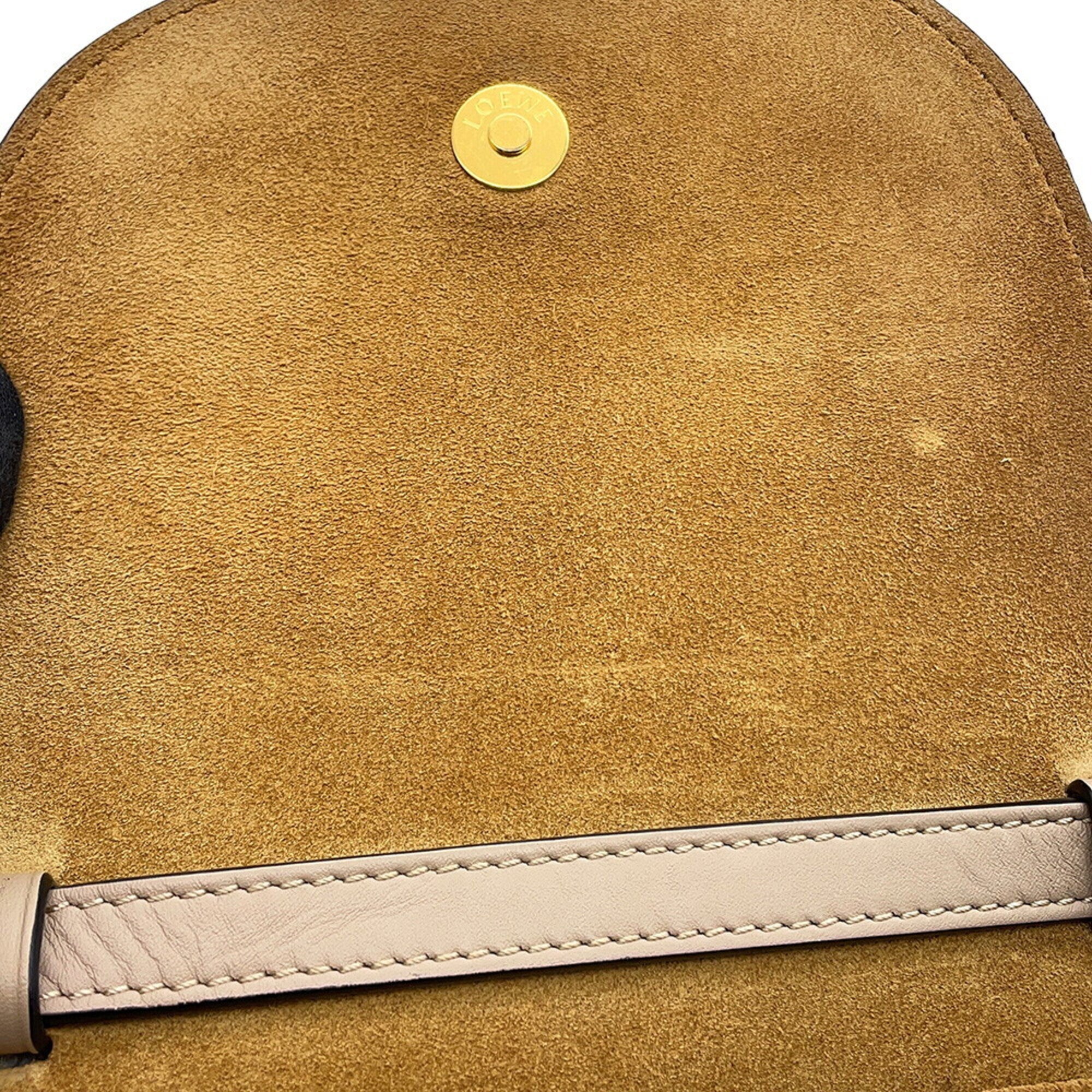 Loewe Sand Leather Shoulder Bag (Pre-Owned)