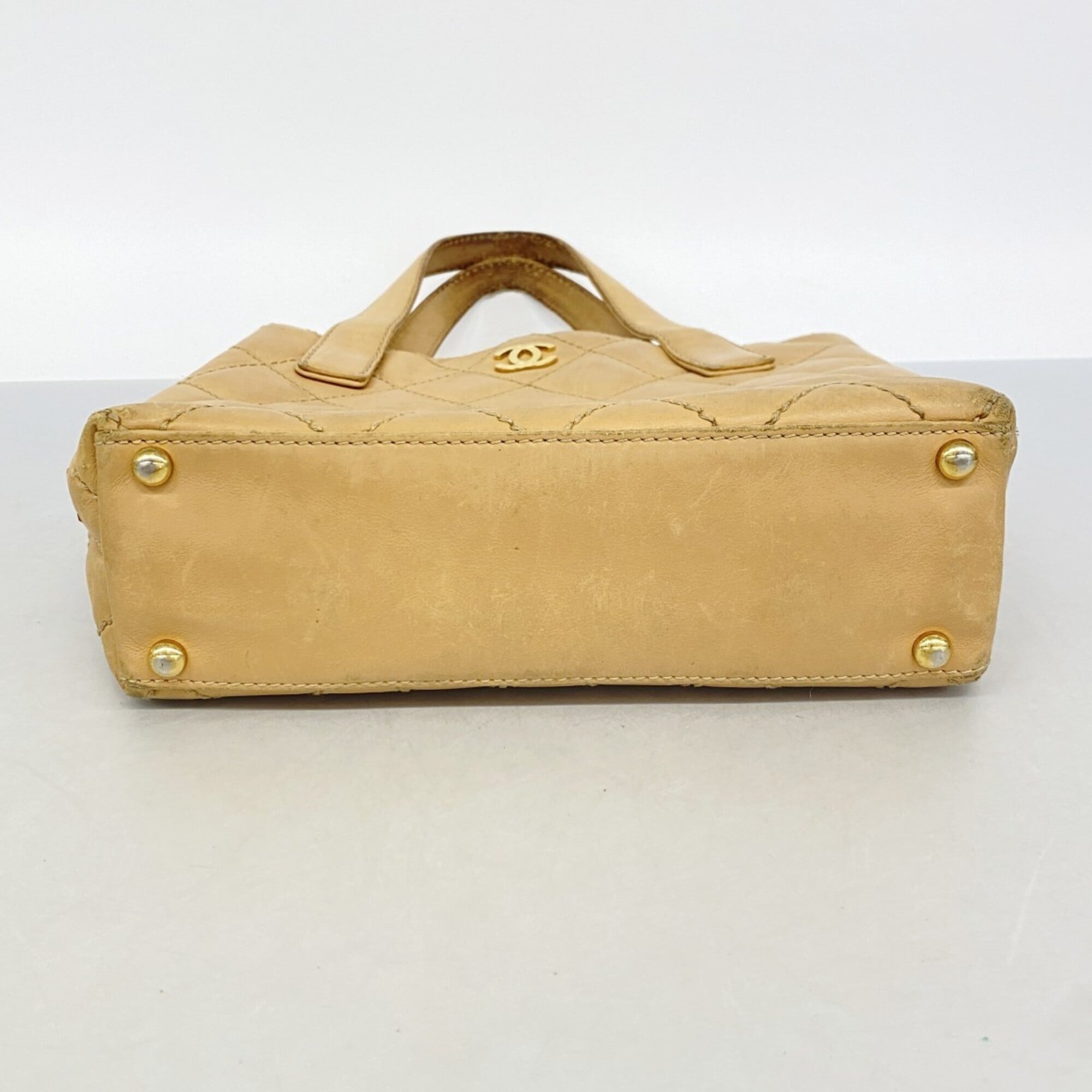 Chanel Beige Leather Tote Bag (Pre-Owned)