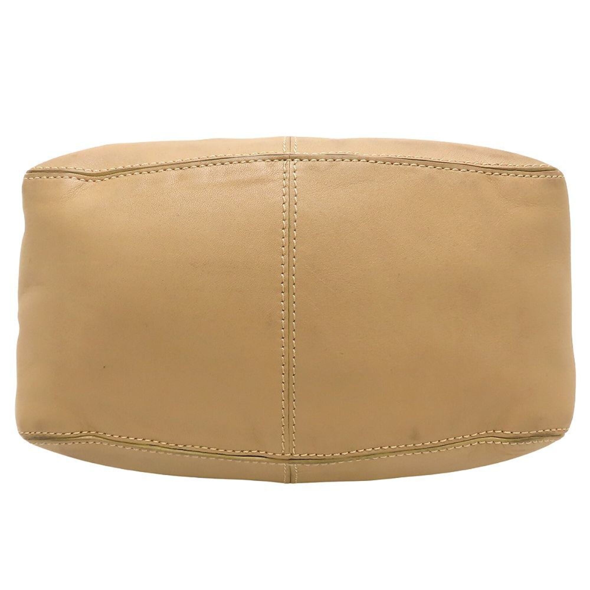 Tod's Beige Leather Handbag (Pre-Owned)