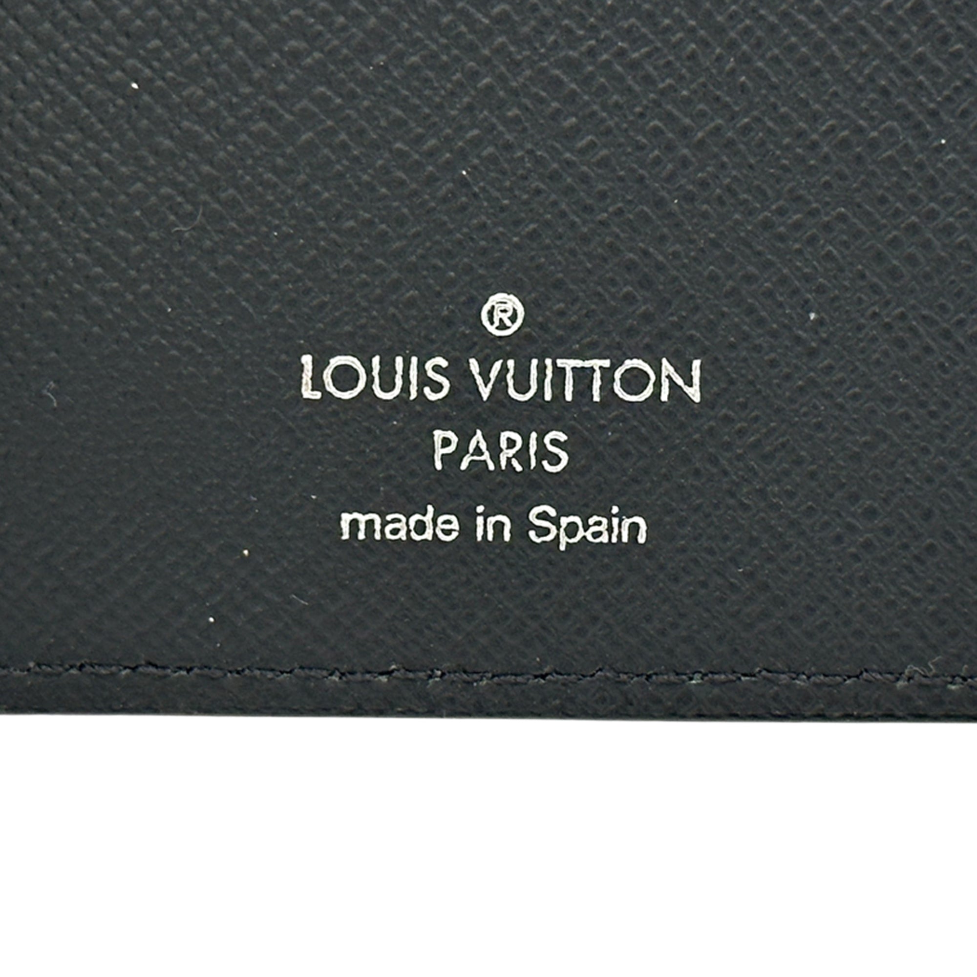 Louis Vuitton Black Noir Epi Leather Long Wallet (Bi-Fold) (Pre-Owned)