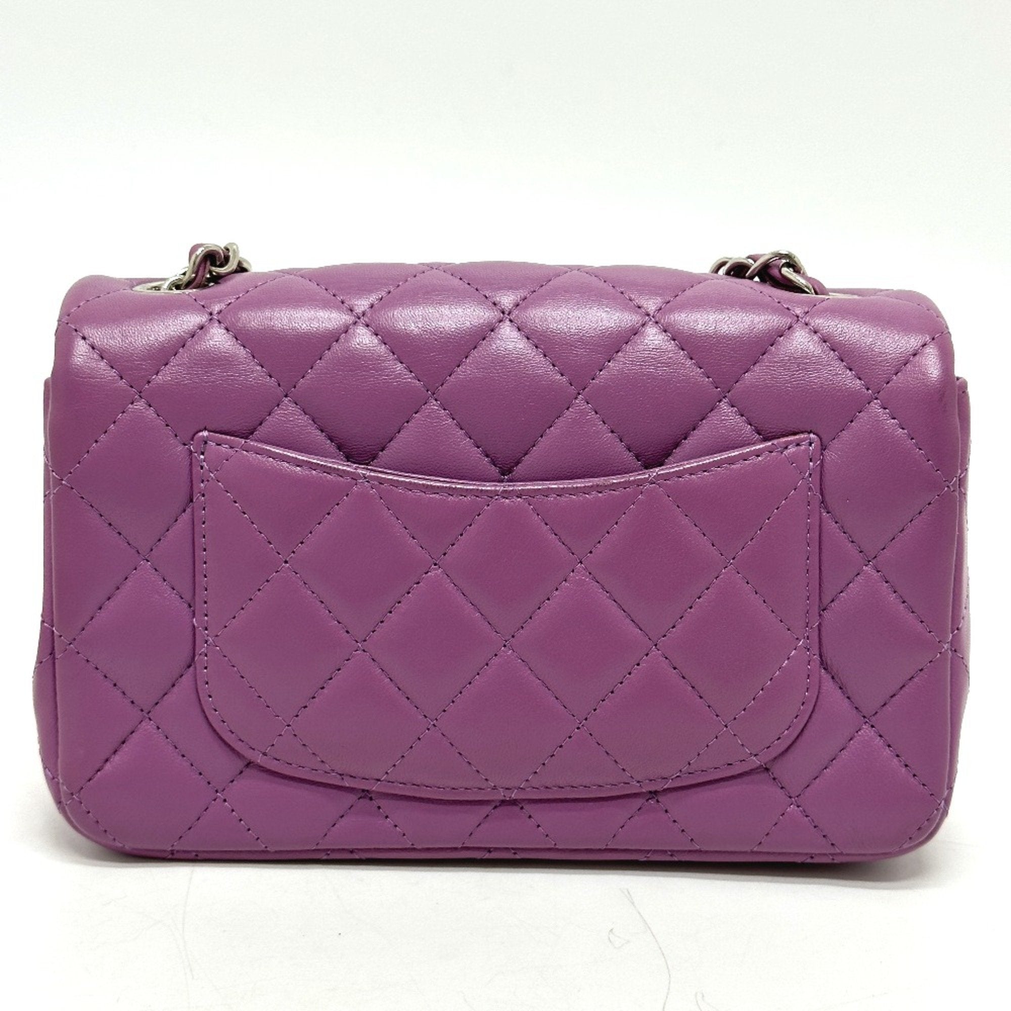 Chanel Purple Leather Shoulder Bag (Pre-Owned)