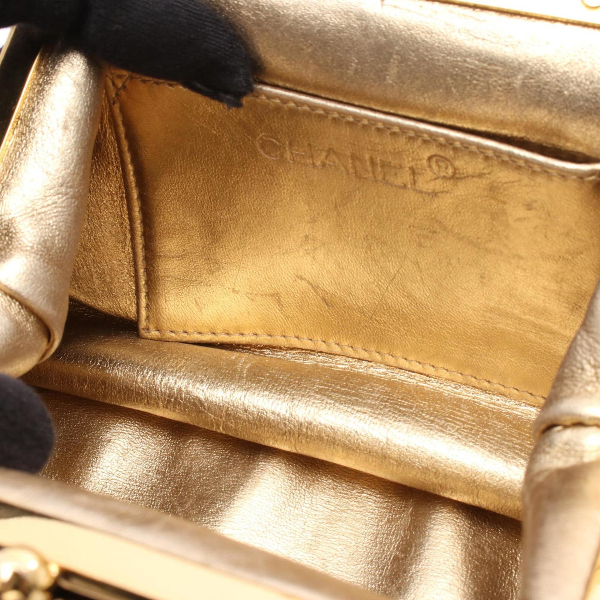 Chanel Black Fabric Shoulder Bag (Pre-Owned)