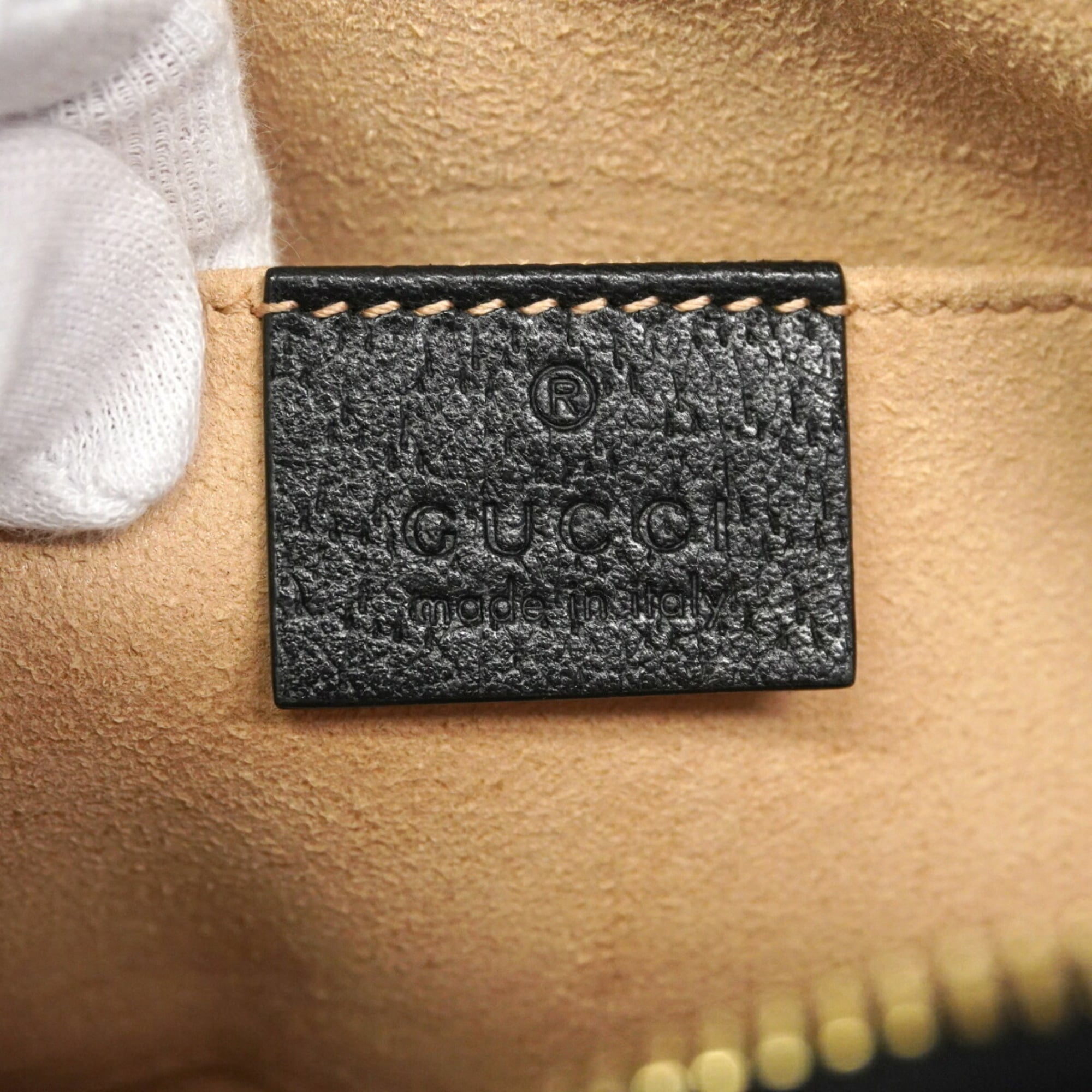 Gucci Black Leather Shoulder Bag (Pre-Owned)