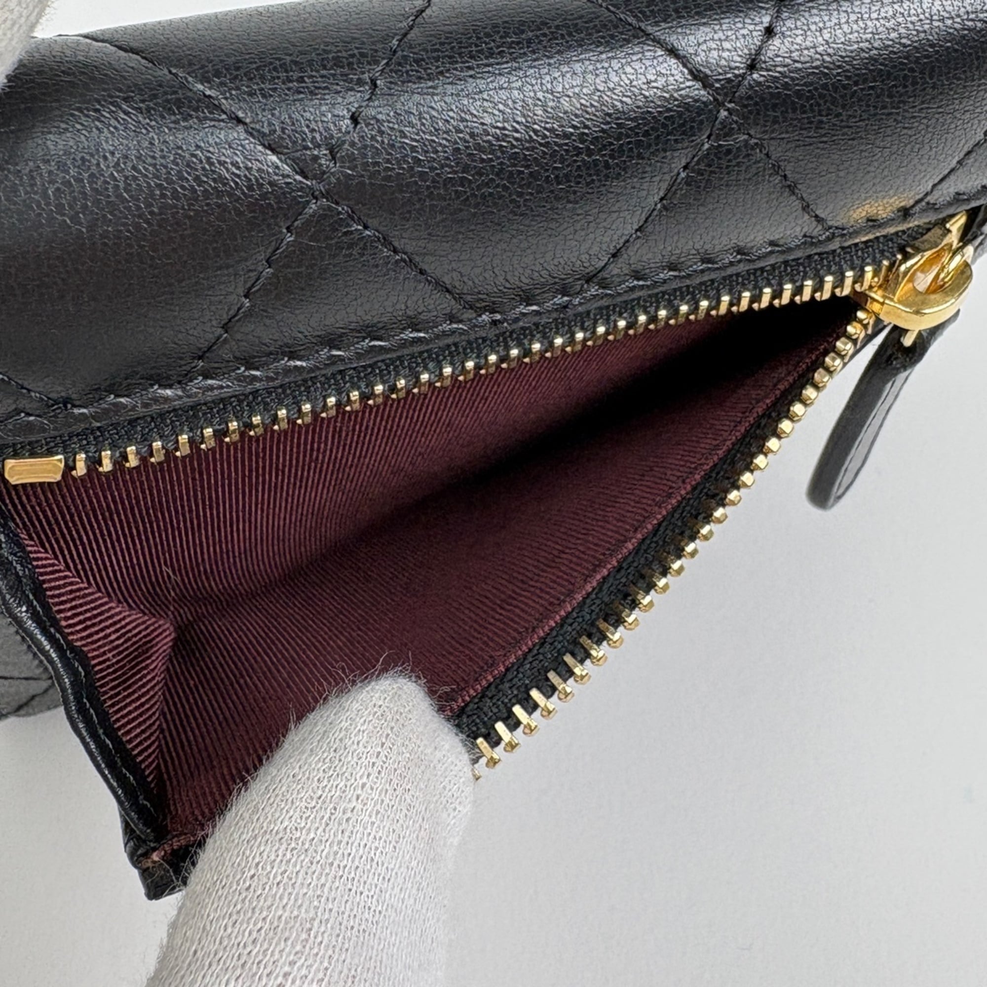 Chanel Black Leather Wallet (Tri-Fold) (Pre-Owned)