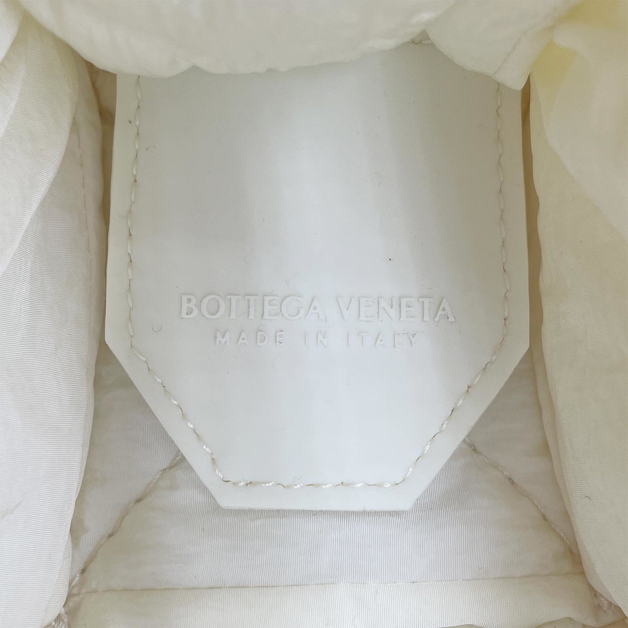 Bottega Veneta Yellow Nylon Shoulder Bag (Pre-Owned)