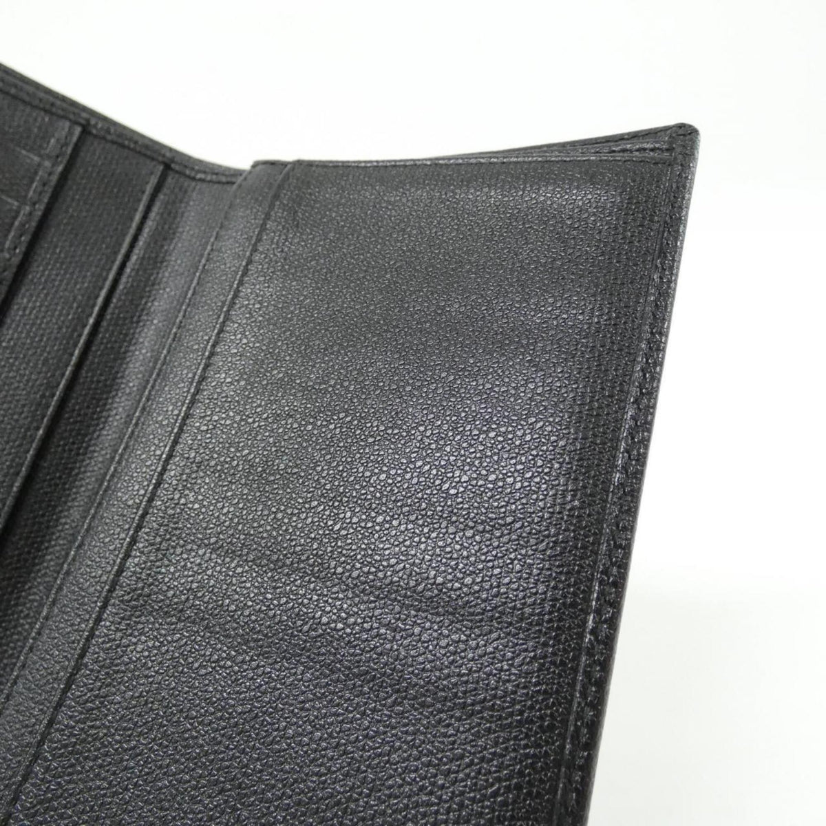 Chanel Black Leather Long Wallet (Bi-Fold) (Pre-Owned)