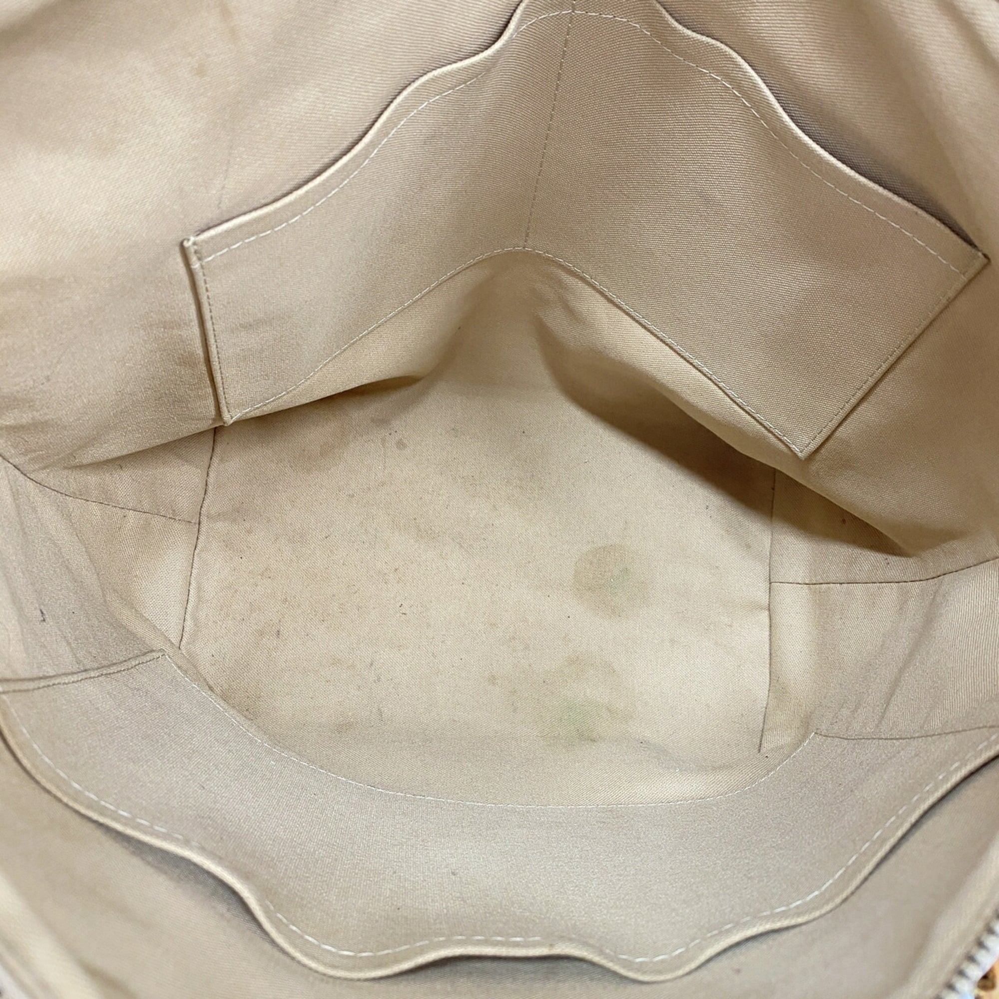 Louis Vuitton White Tote Bag (Pre-Owned)