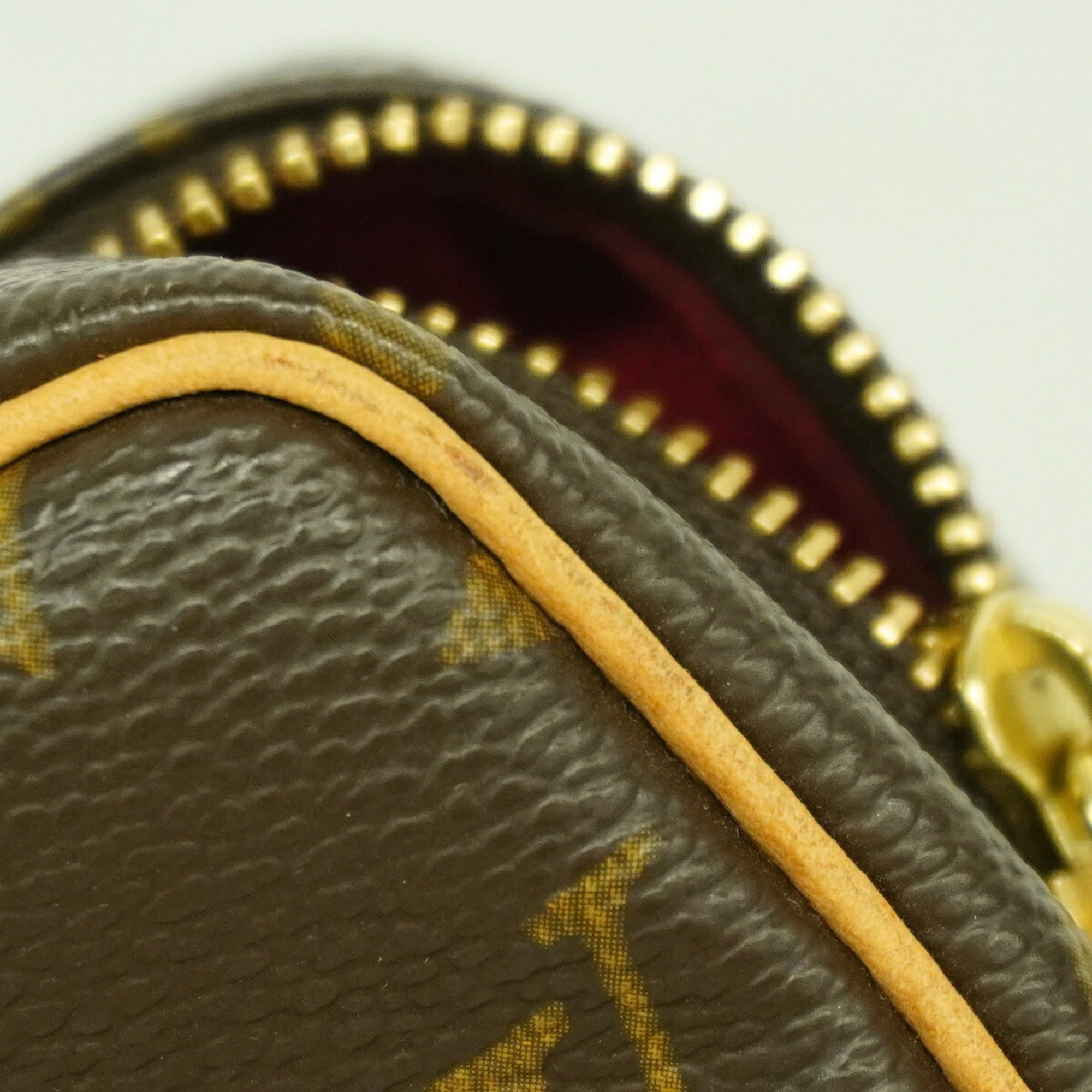 Louis Vuitton Brown Pouch (Pre-Owned)