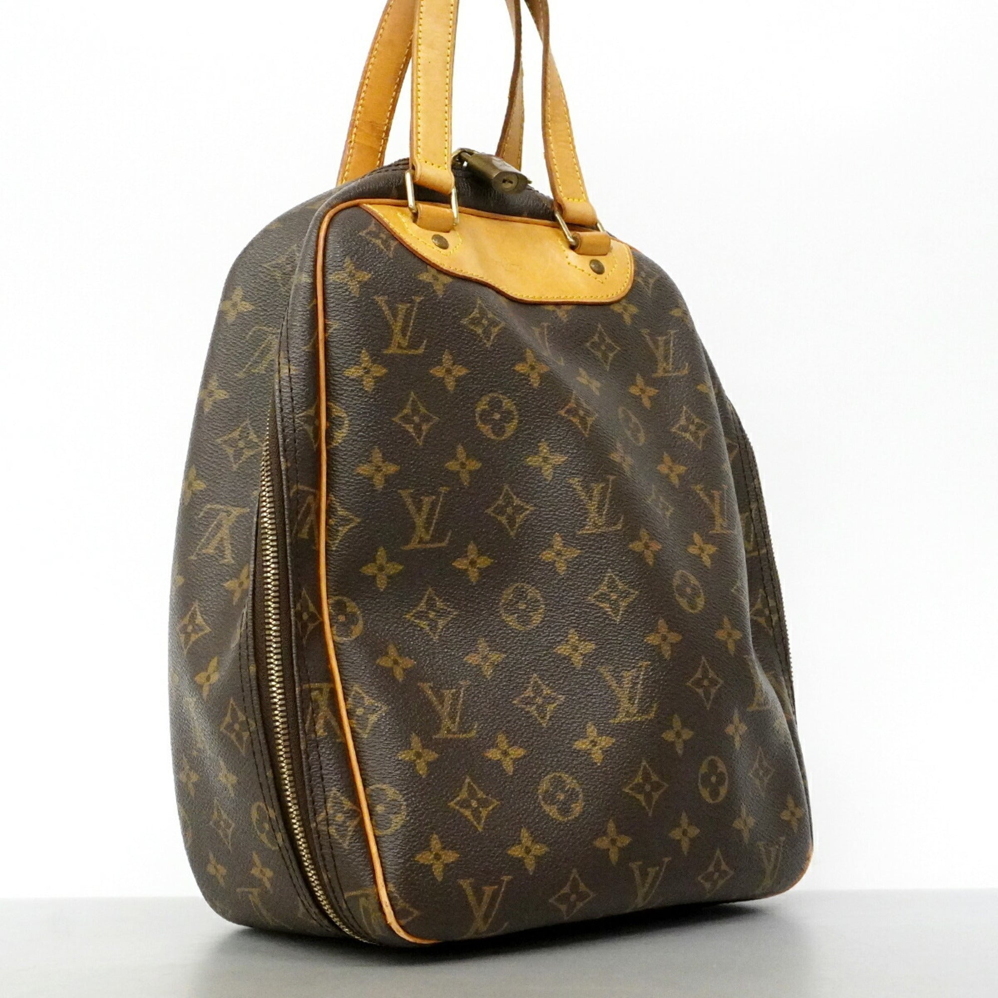 Louis Vuitton Brown Handbag (Pre-Owned)