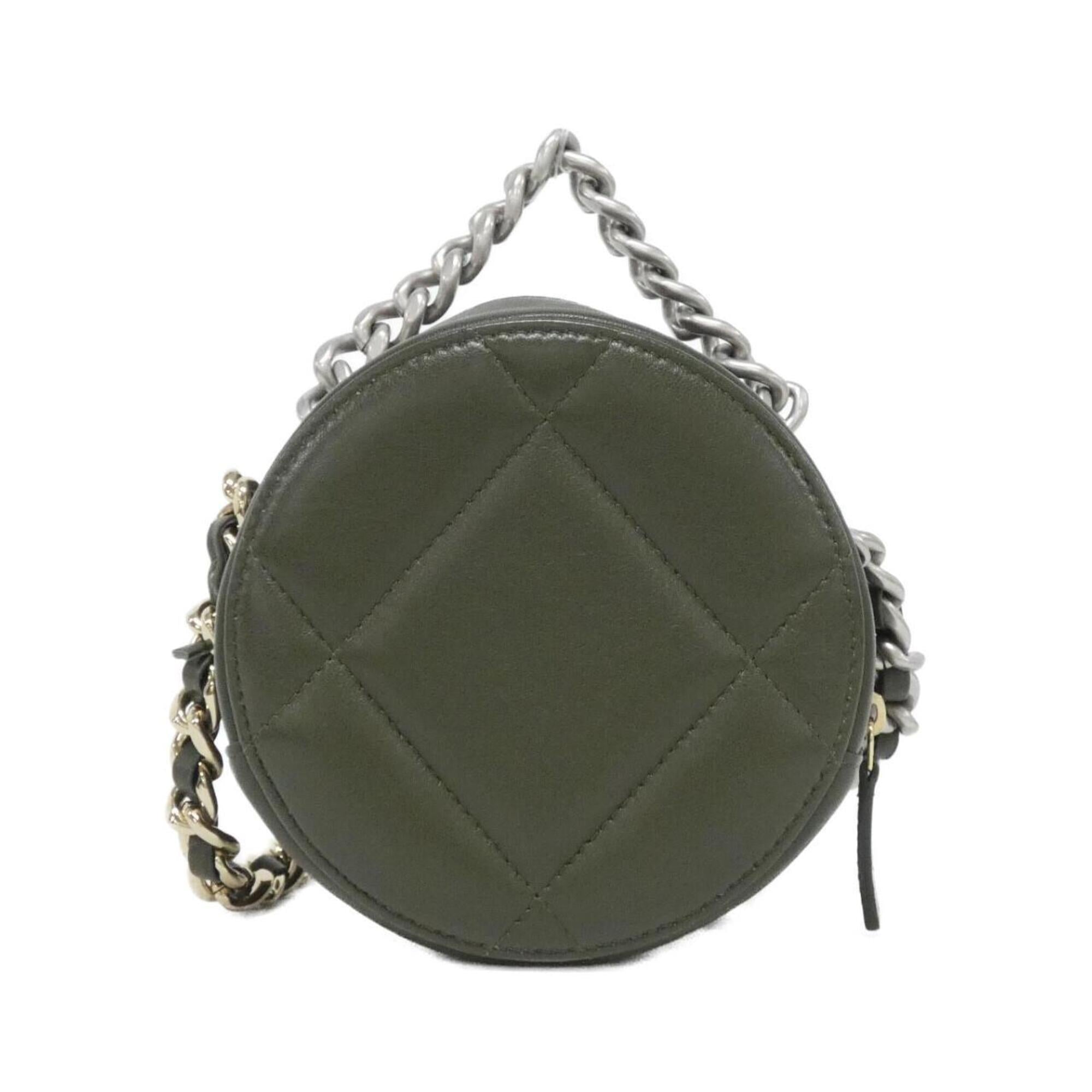 Chanel Green Leather Shoulder Bag (Pre-Owned)