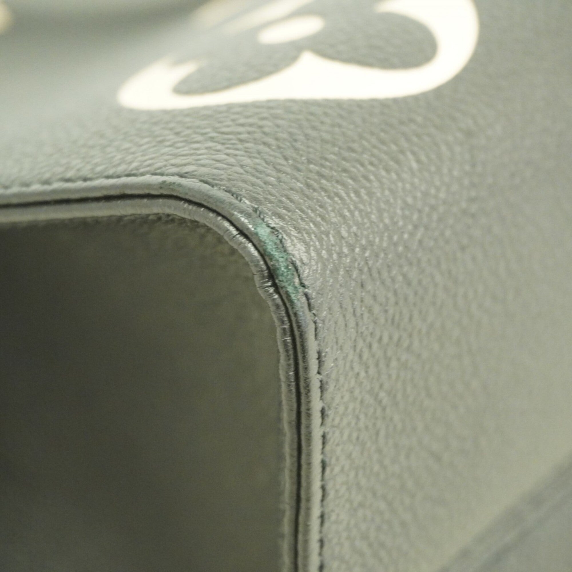 Louis Vuitton Beige Black Tote Bag (Pre-Owned)