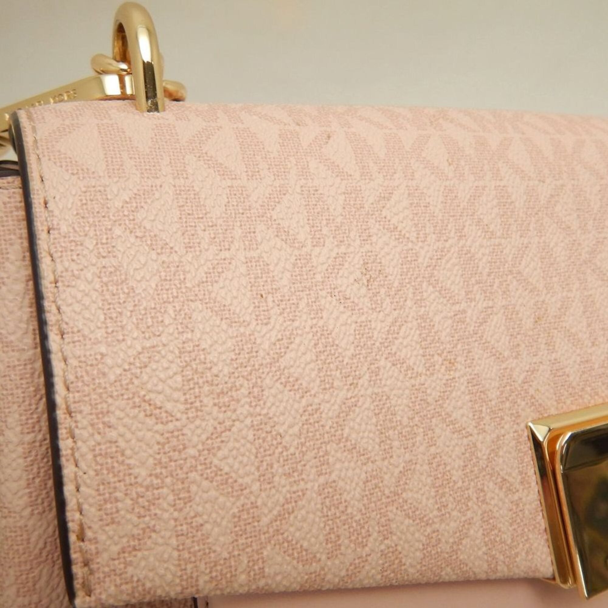 Michael Kors Pink Coated Canvas Shoulder Bag (Pre-Owned)