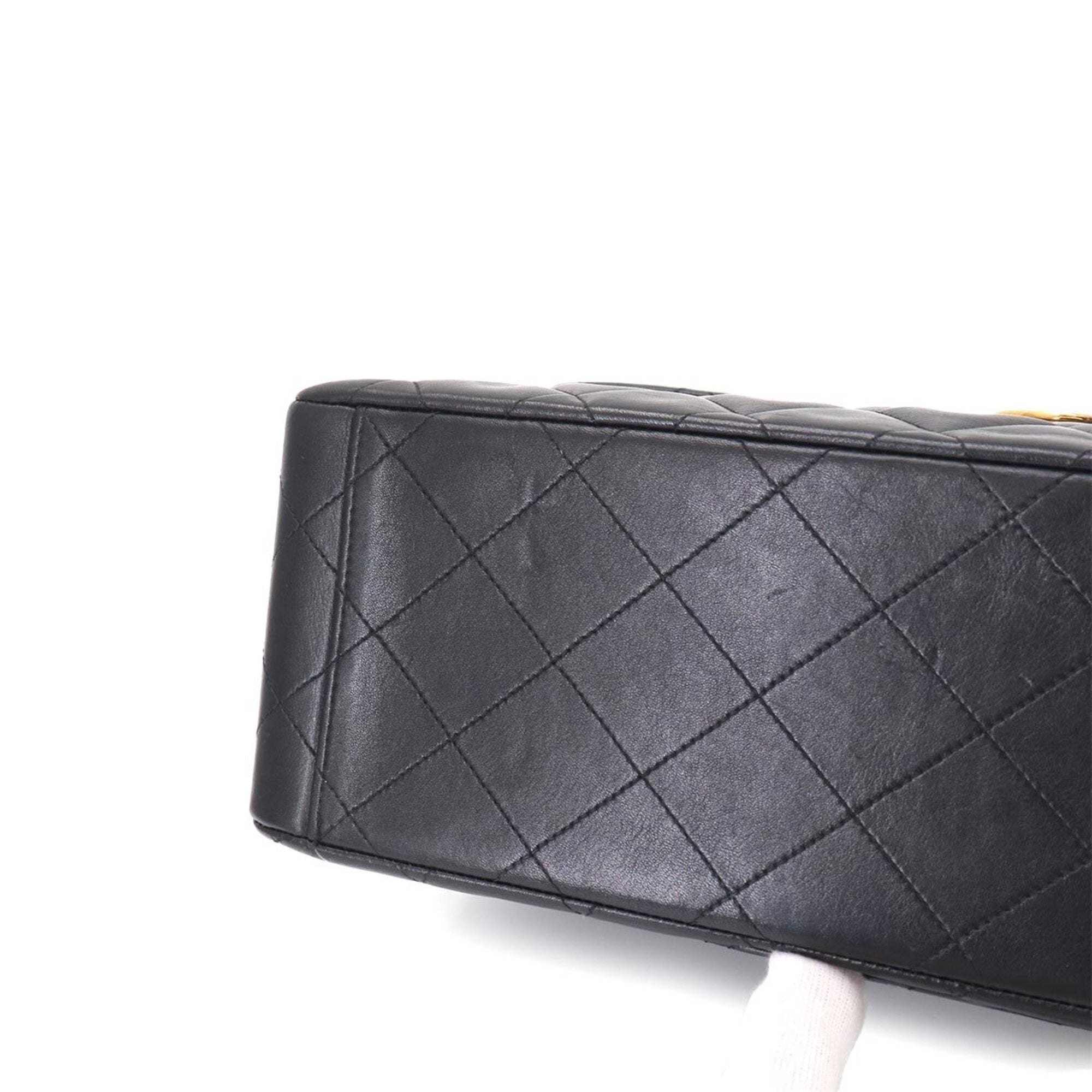 Chanel Matelasse Black Leather Handbag Shoulder Bag (Pre-Owned)