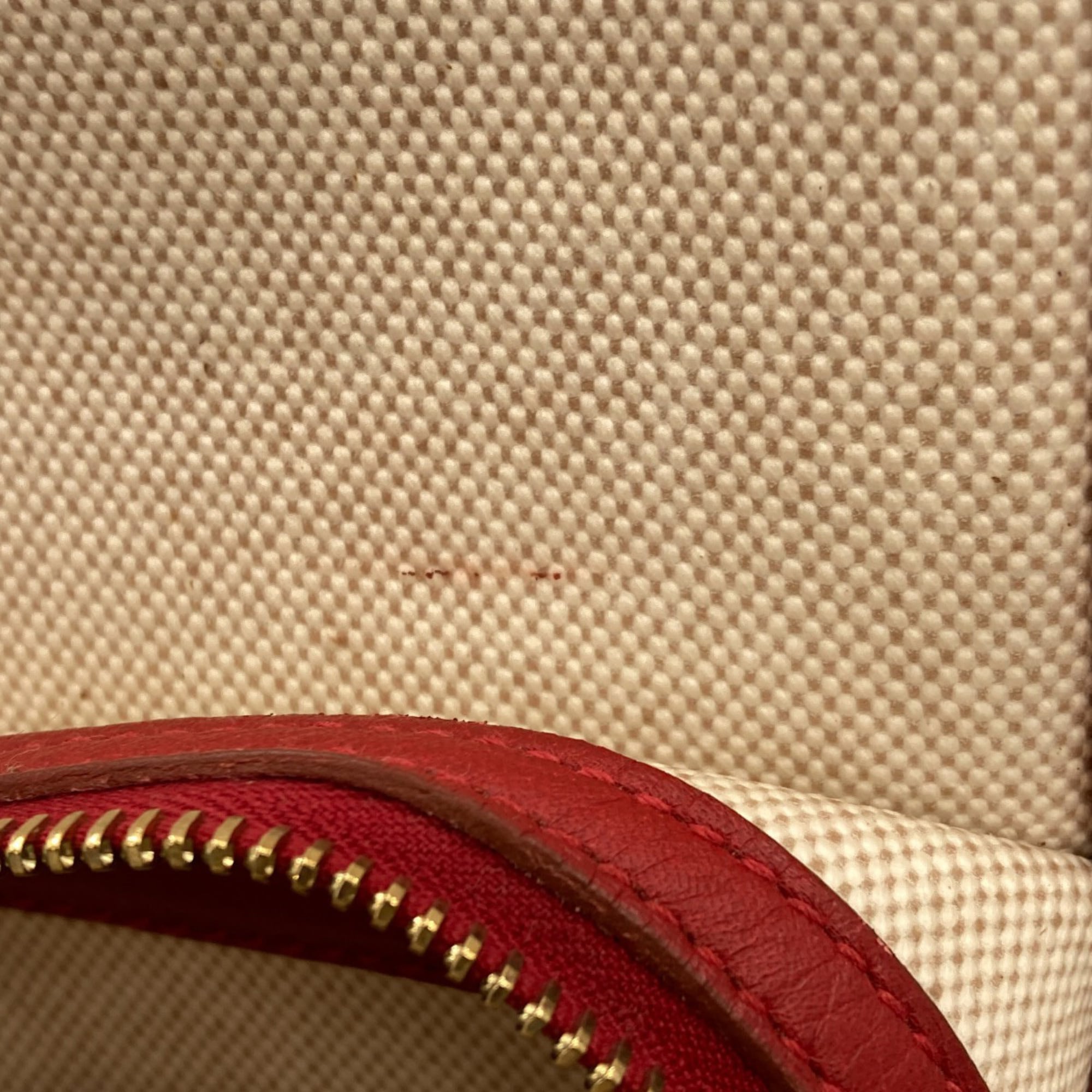 Hermes Natural Red Color Shoulder Bag (Pre-Owned)