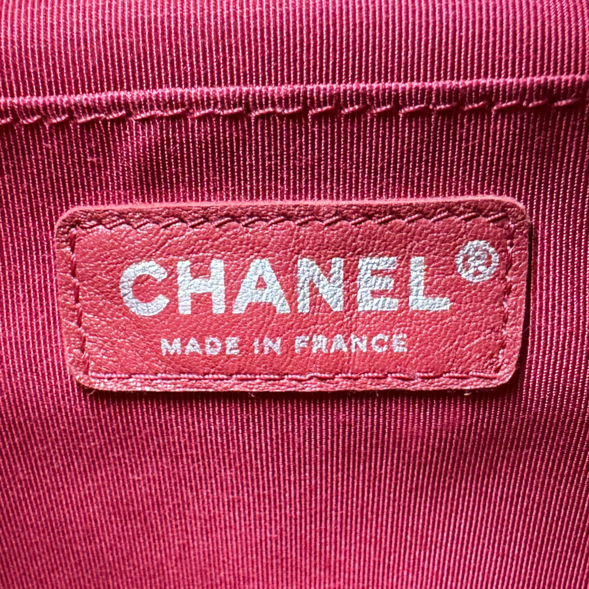 Chanel Beige Black Leather Shoulder Bag (Pre-Owned)