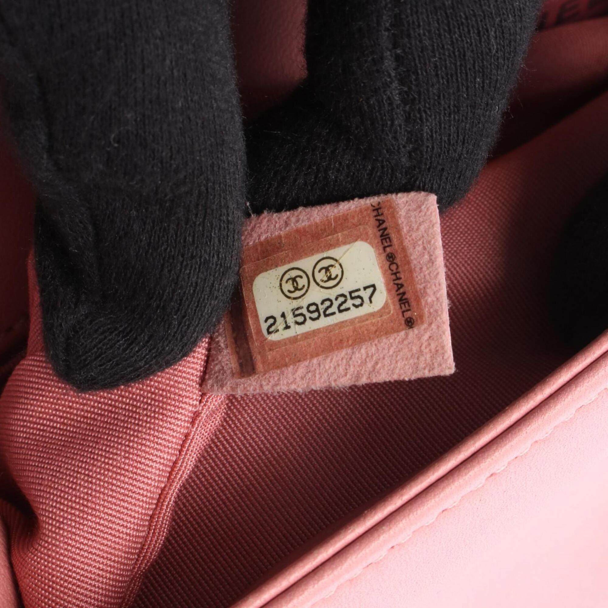 Chanel Boy Chanel Pink Leather Handbag Shoulder Bag (Pre-Owned)