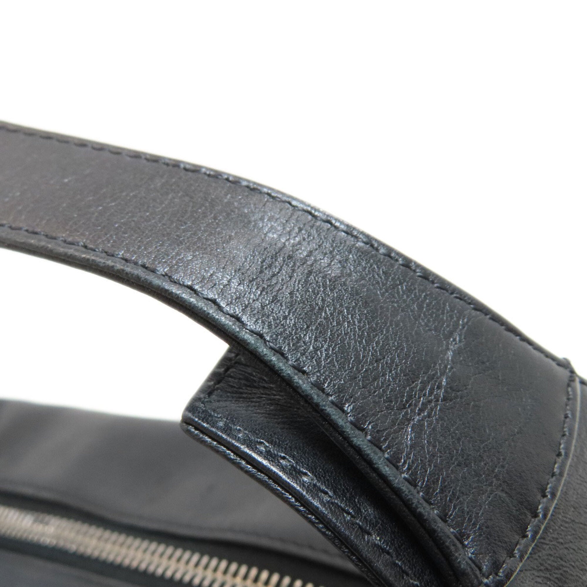 Bally Black Leather Shoulder Bag (Pre-Owned)