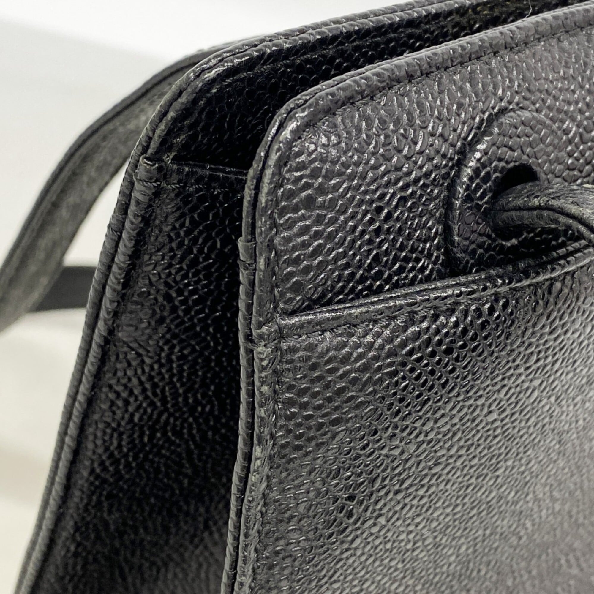 Chanel Black Grained Calfskin Tote Bag (Pre-Owned)
