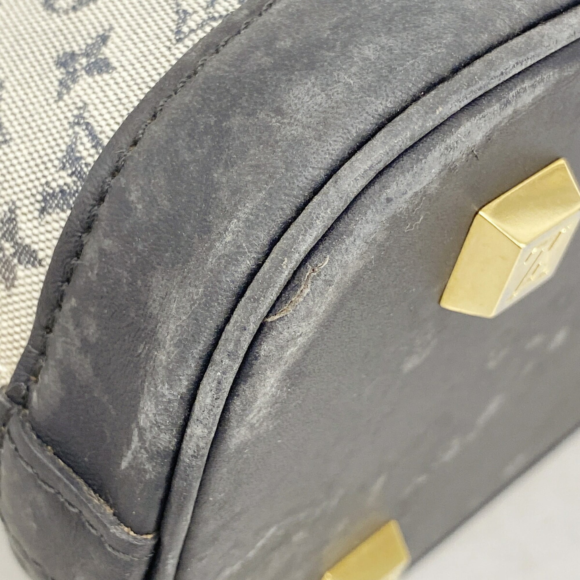 Louis Vuitton Blue Handbag (Pre-Owned)