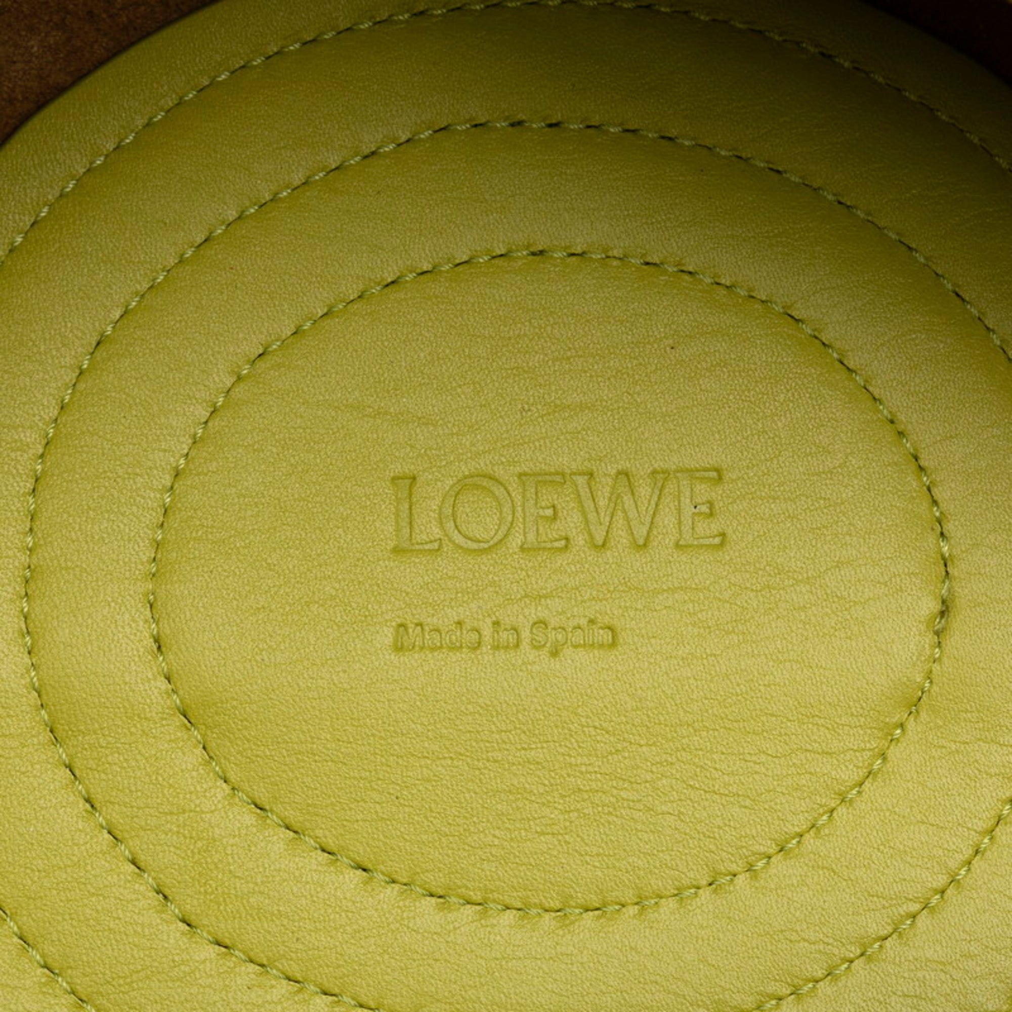 Loewe Green Leather Handbag Shoulder Bag (Pre-Owned)