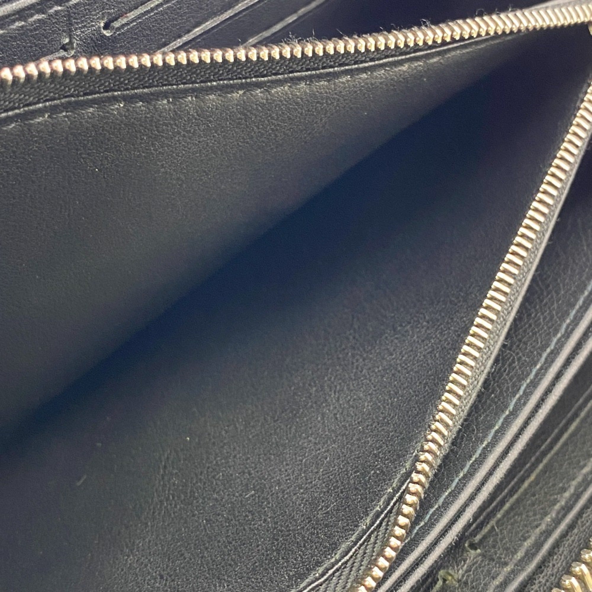 Louis Vuitton Black Leather Long Wallet (Bi-Fold) (Pre-Owned)