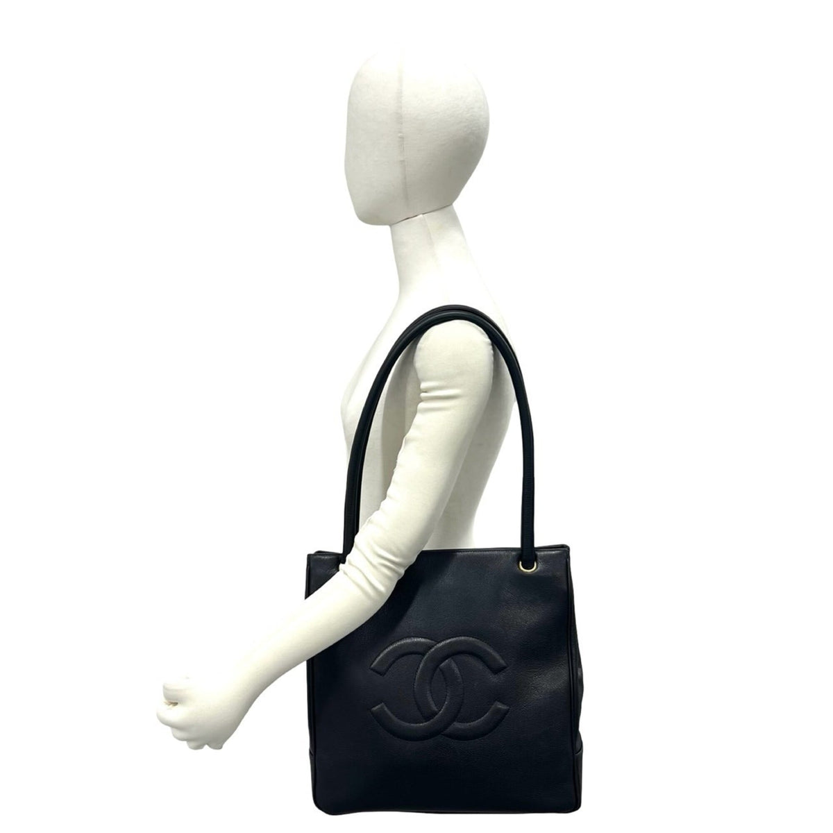 Chanel Black Grained Calfskin Tote Bag (Pre-Owned)
