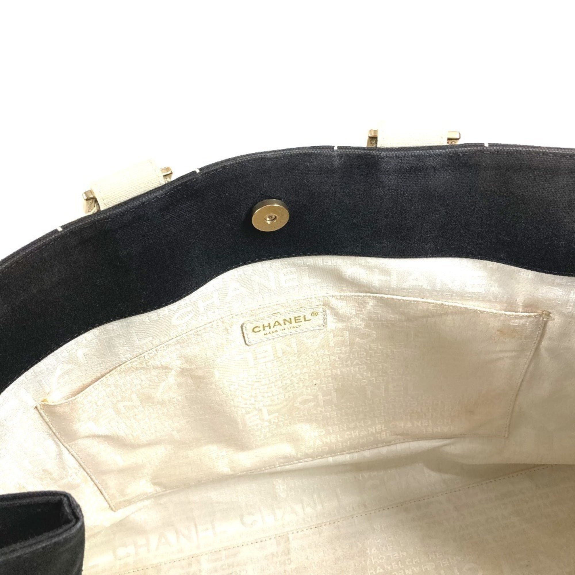 Chanel Black White Canvas Handbag Shoulder Bag Tote Bag (Pre-Owned)