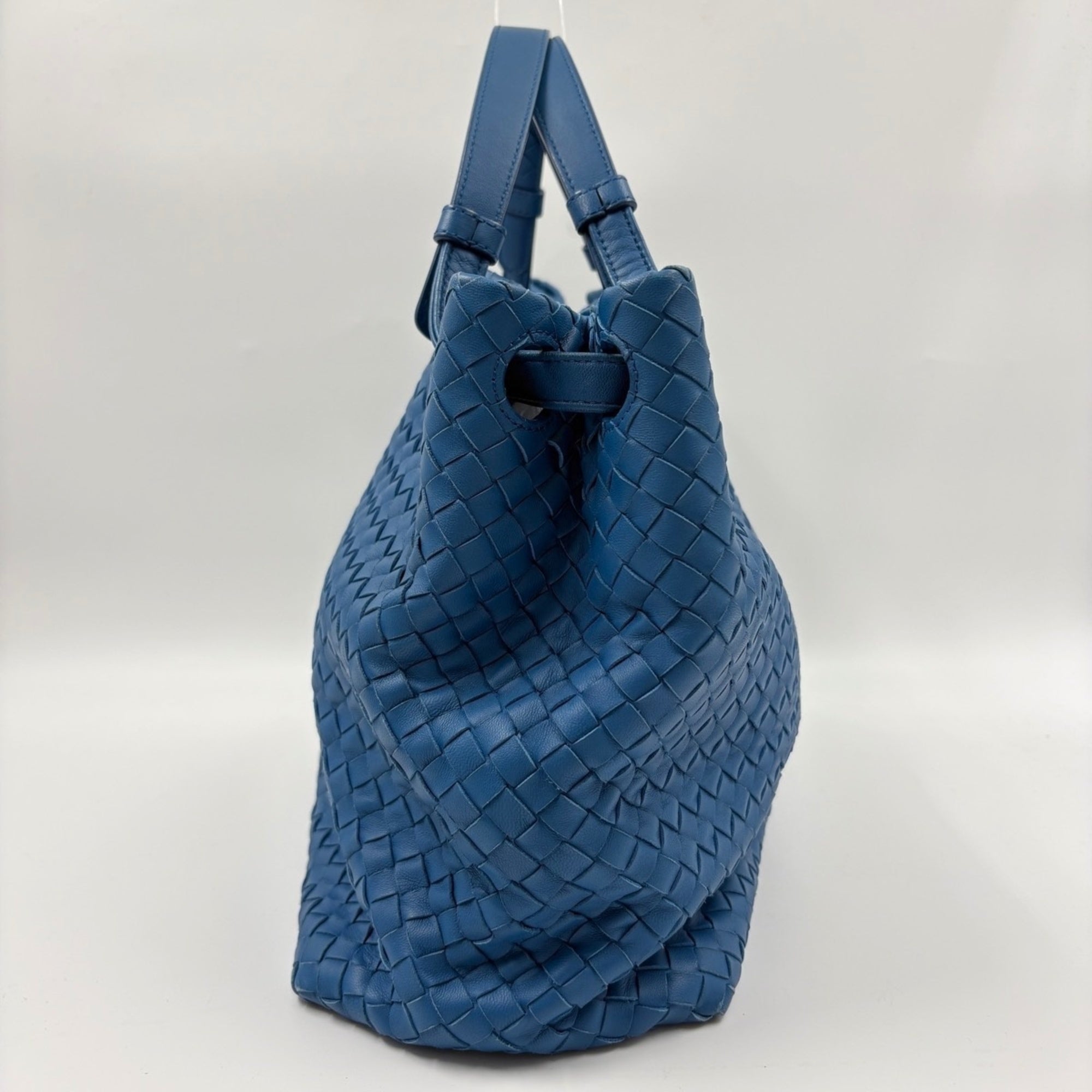 Bottega Veneta Blue Intrecciato Tote Bag (Pre-Owned)